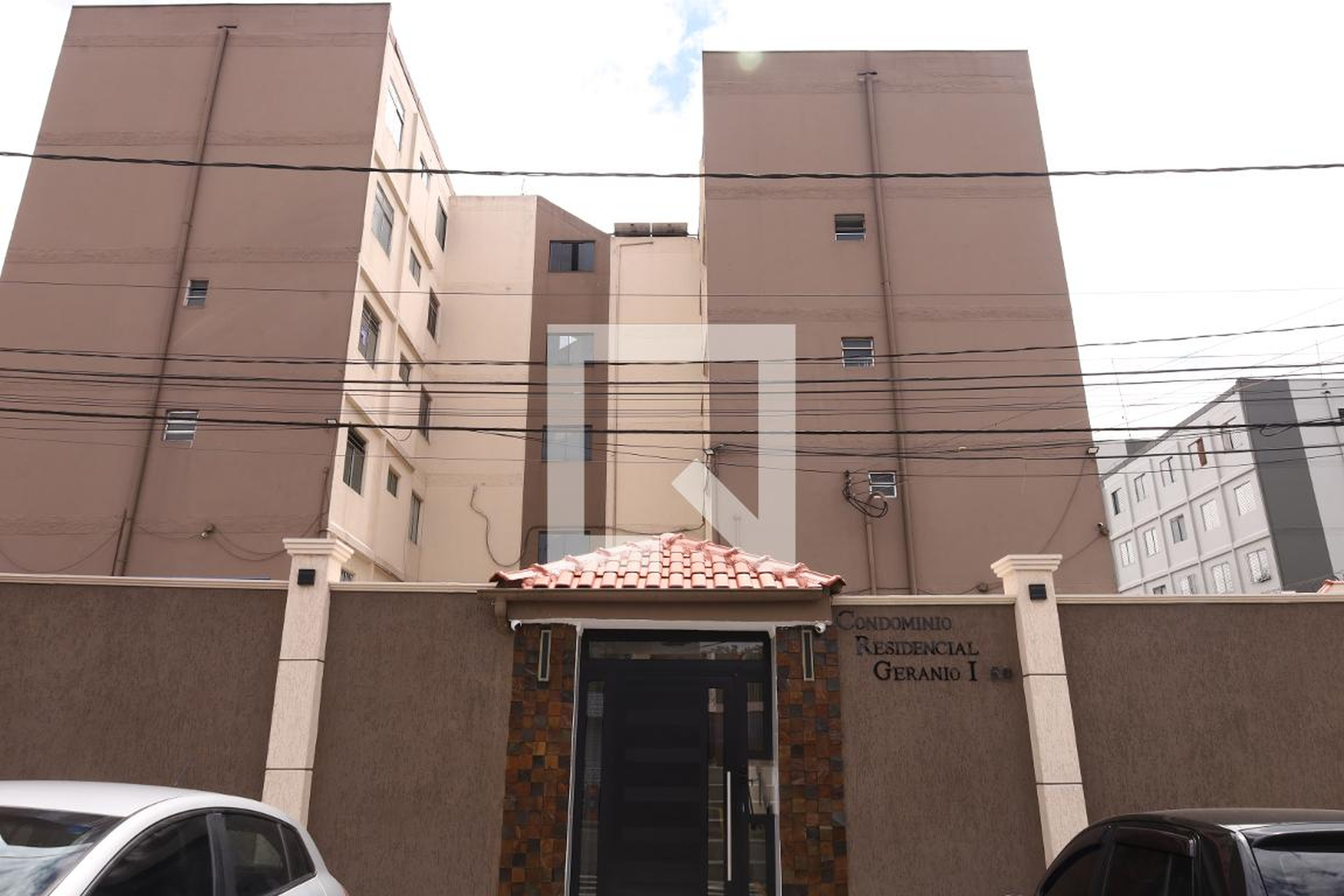 Fachada do condomínio Condomínio Geranios I