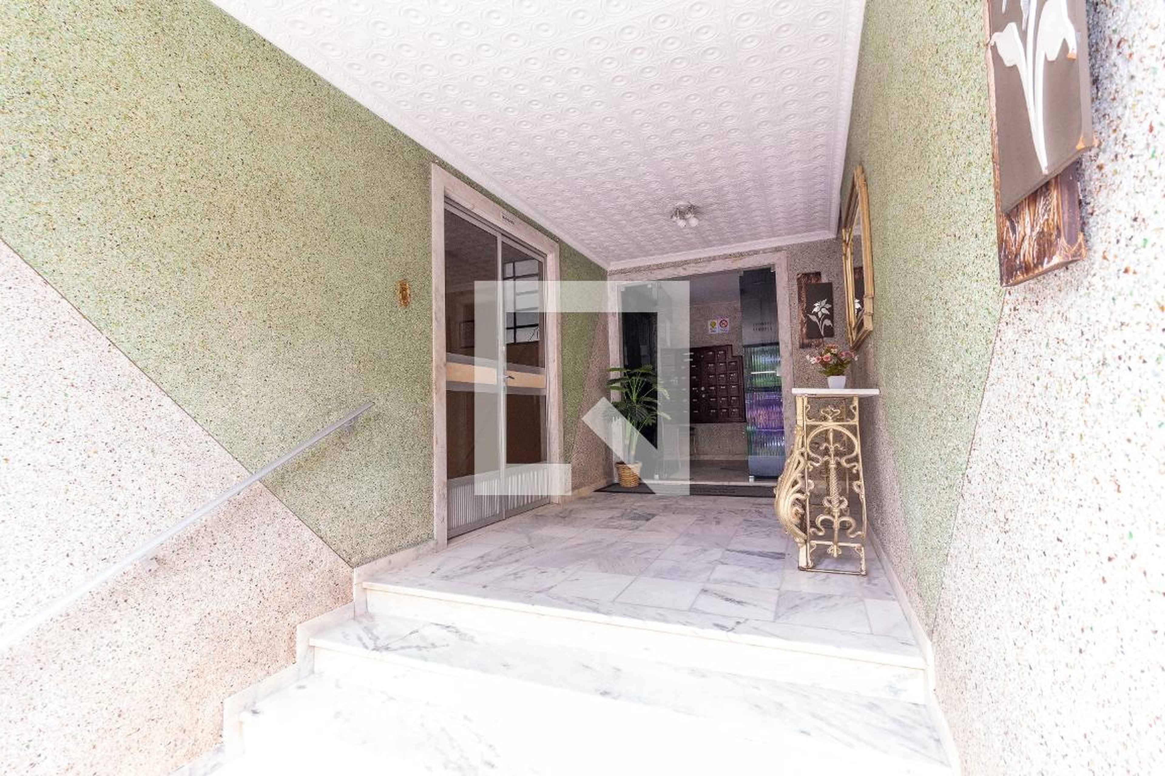 Entrada do prédio - null