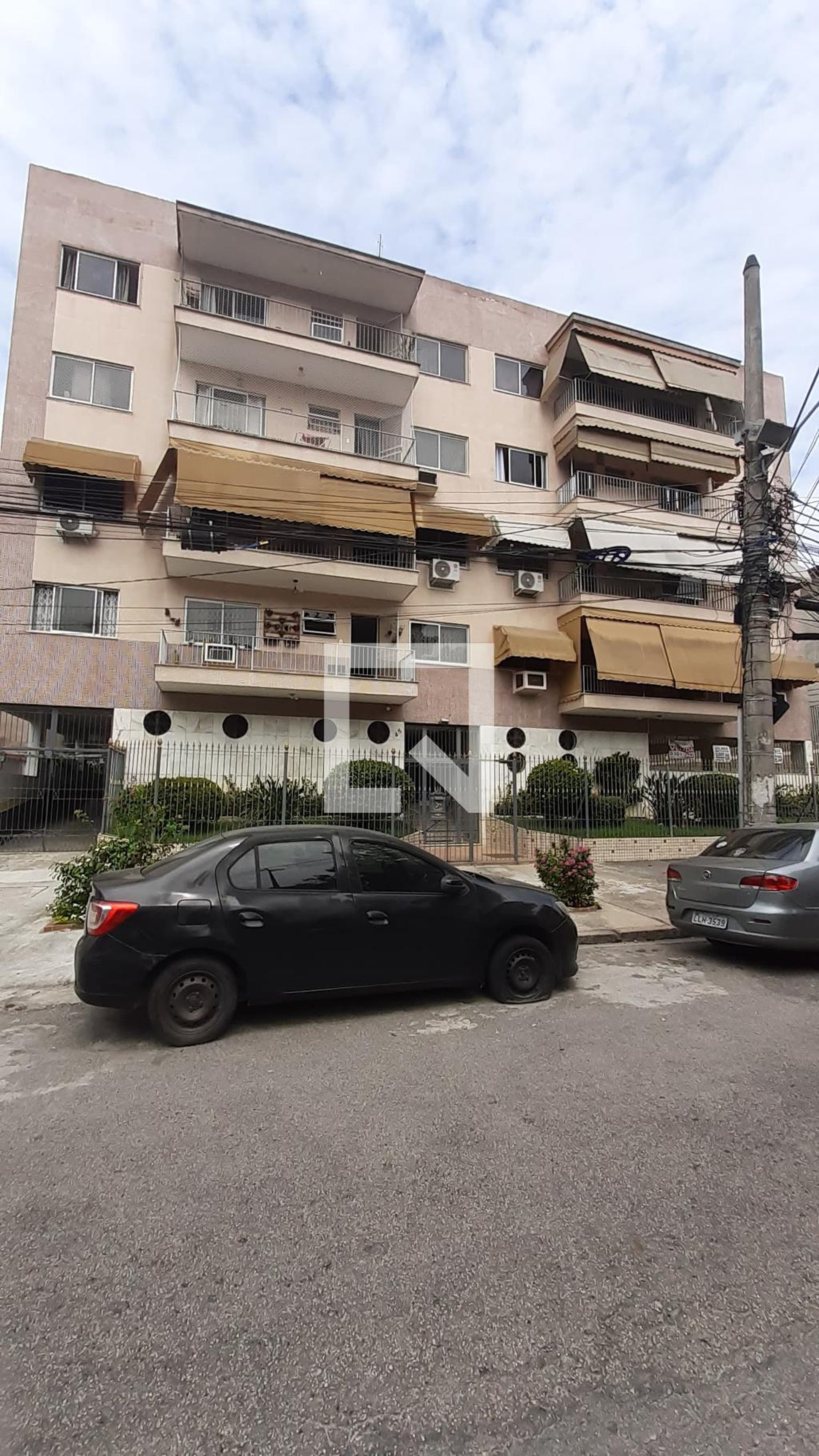 Fachada do Prédio Condomínio em Rua Caiabu, 45