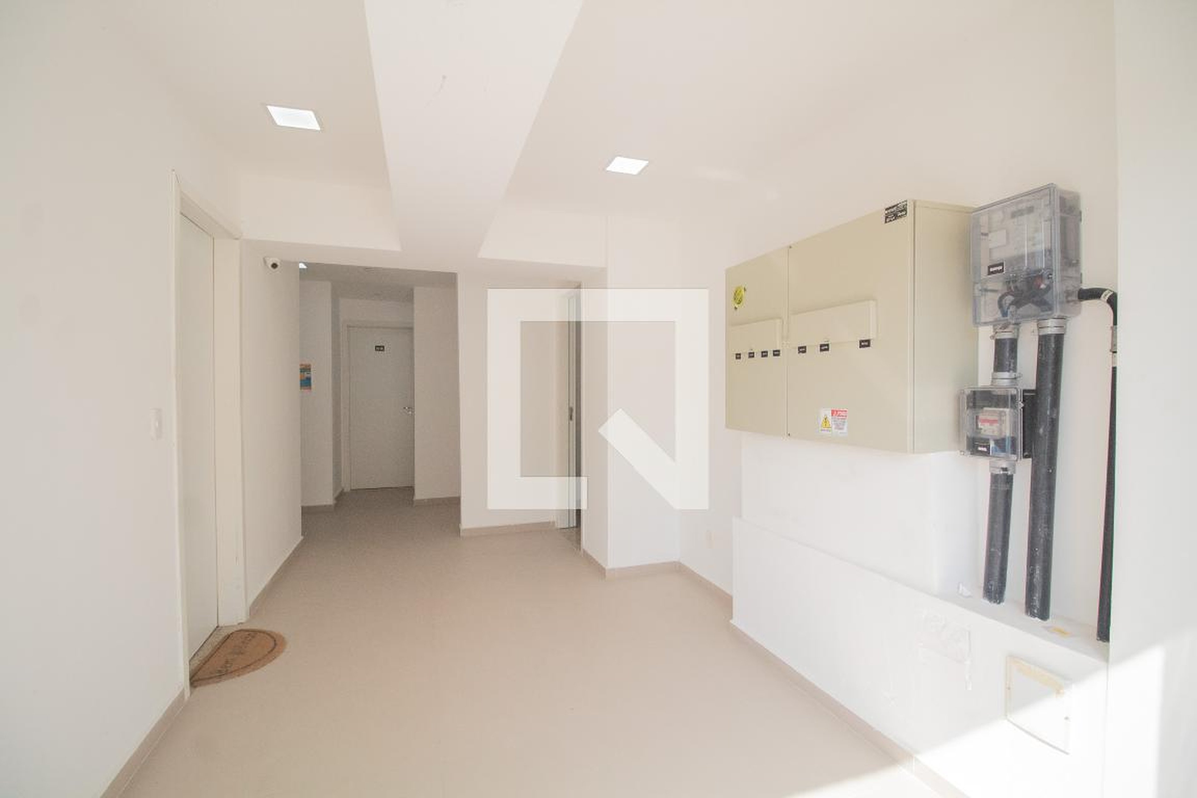 Hall - Americas Garden