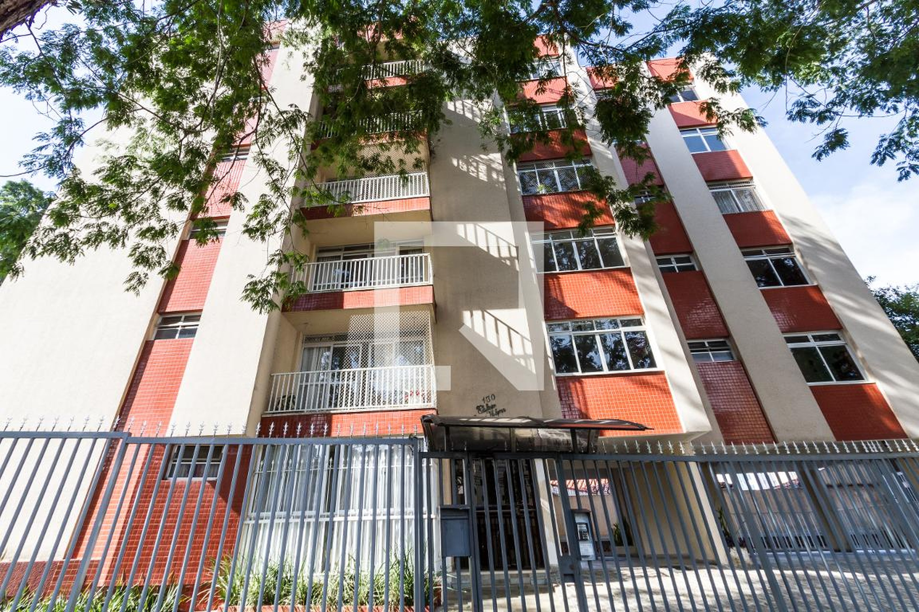 Fachada Condomínio em Rua Augusto Severo, 130