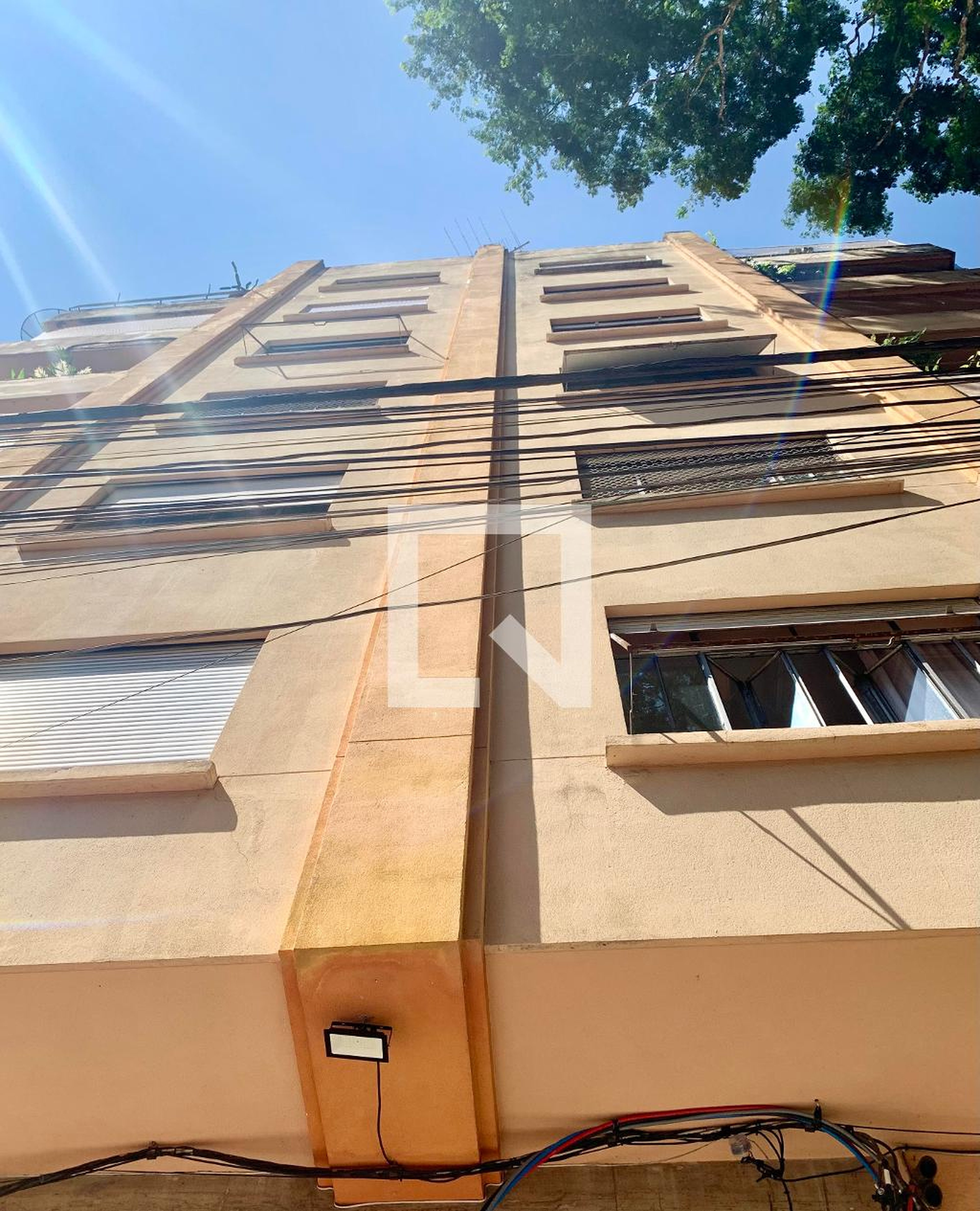 Fachada do Prédio Condomínio em Rua Helvétia, 737