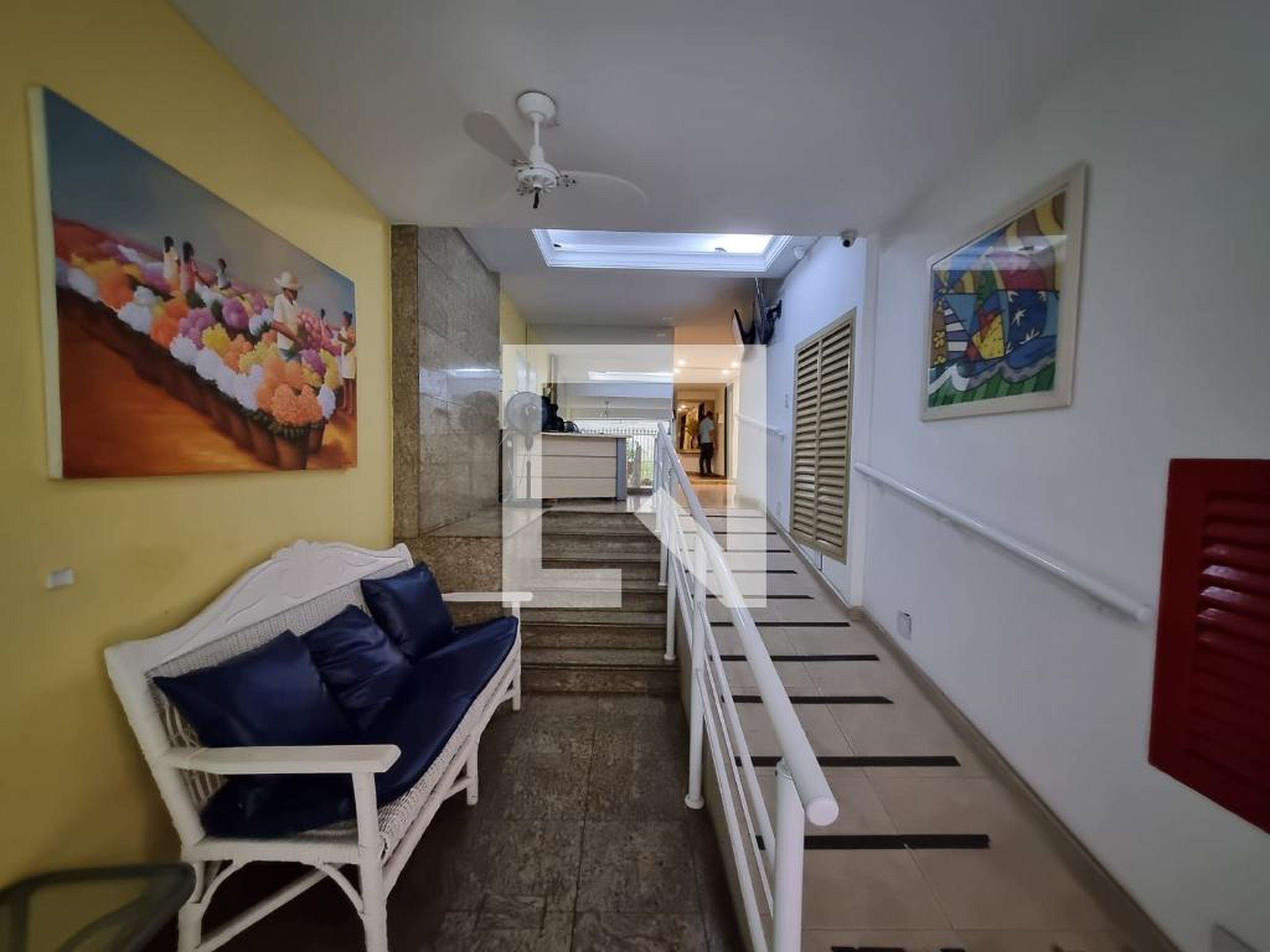 Hall - Almirante Darcanchy