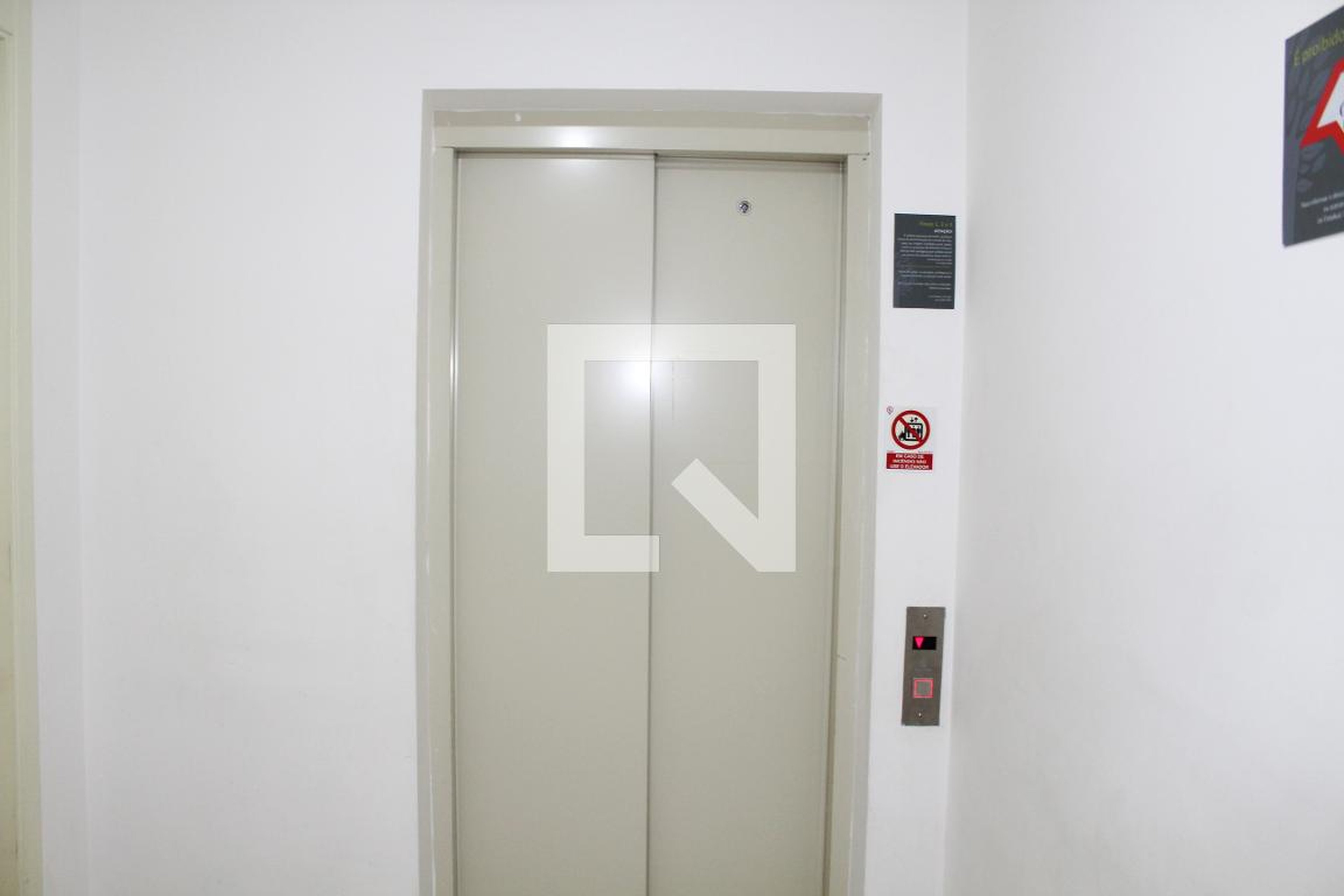 Elevador - Barra Funda Park Florestal