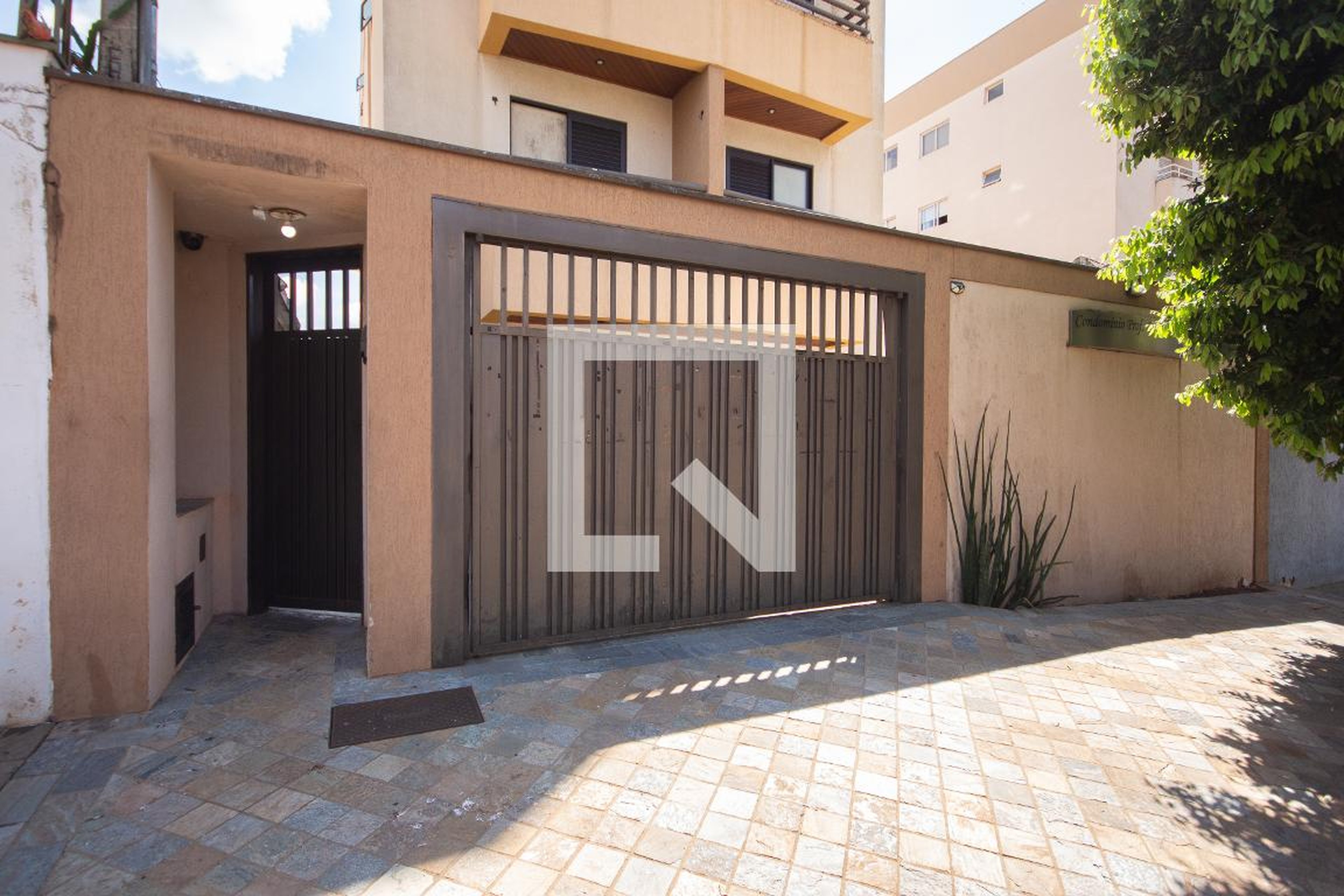 Fachada do Prédio Edifício Professor Plinio Furtado