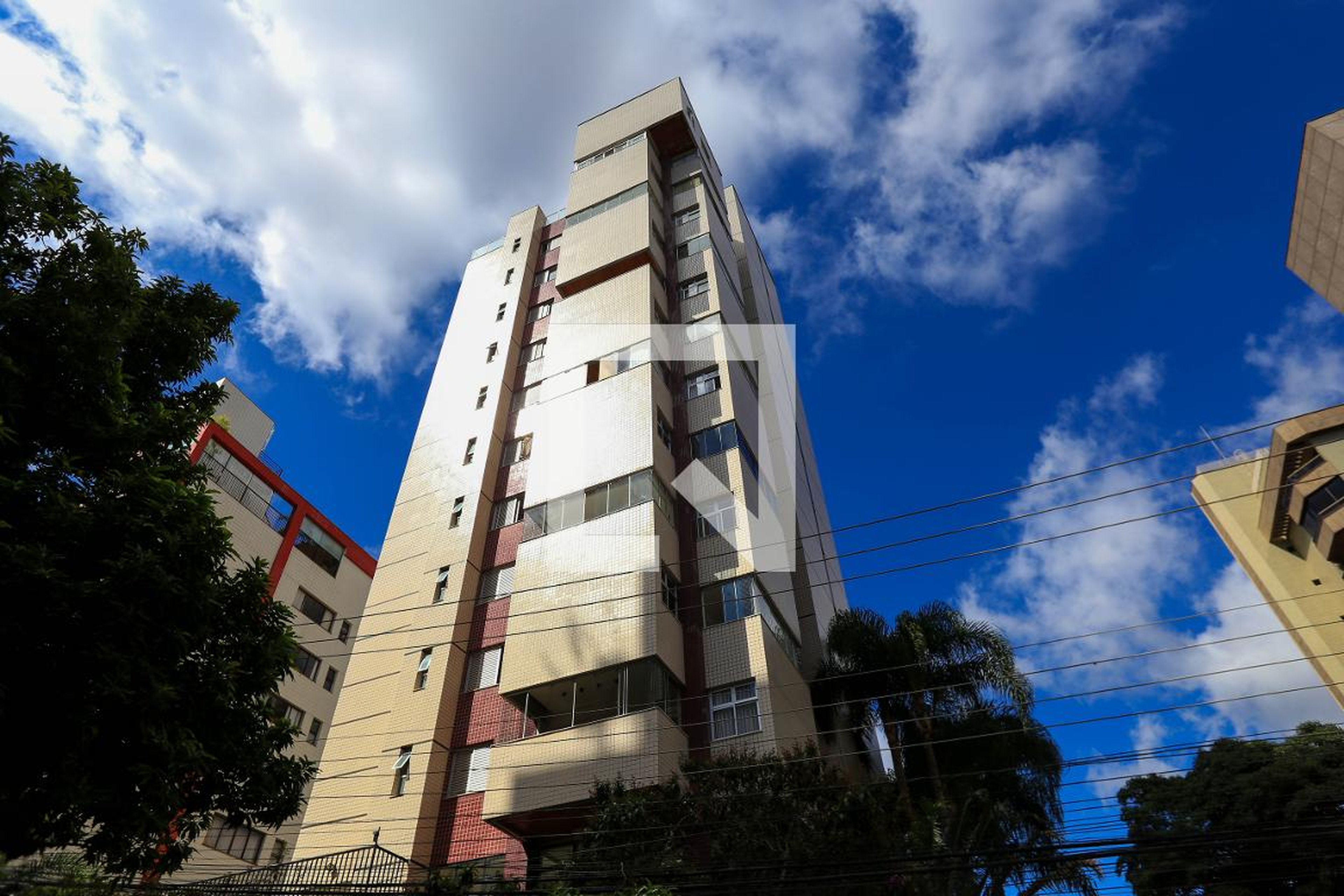 Fachada Condomínio em Rua Flórida, 280