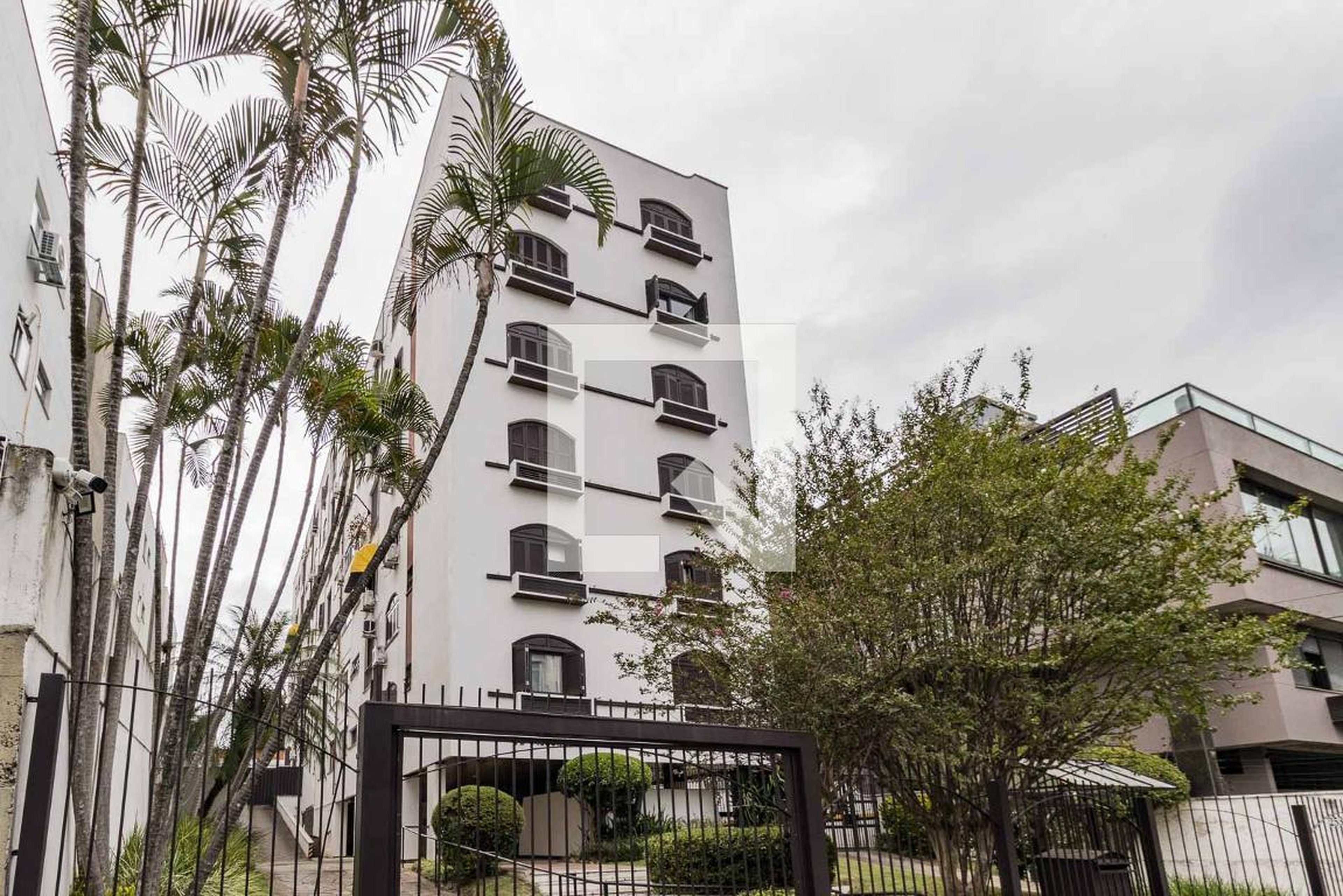 Fachada Condomínio em Rua Felipe Neri, 253