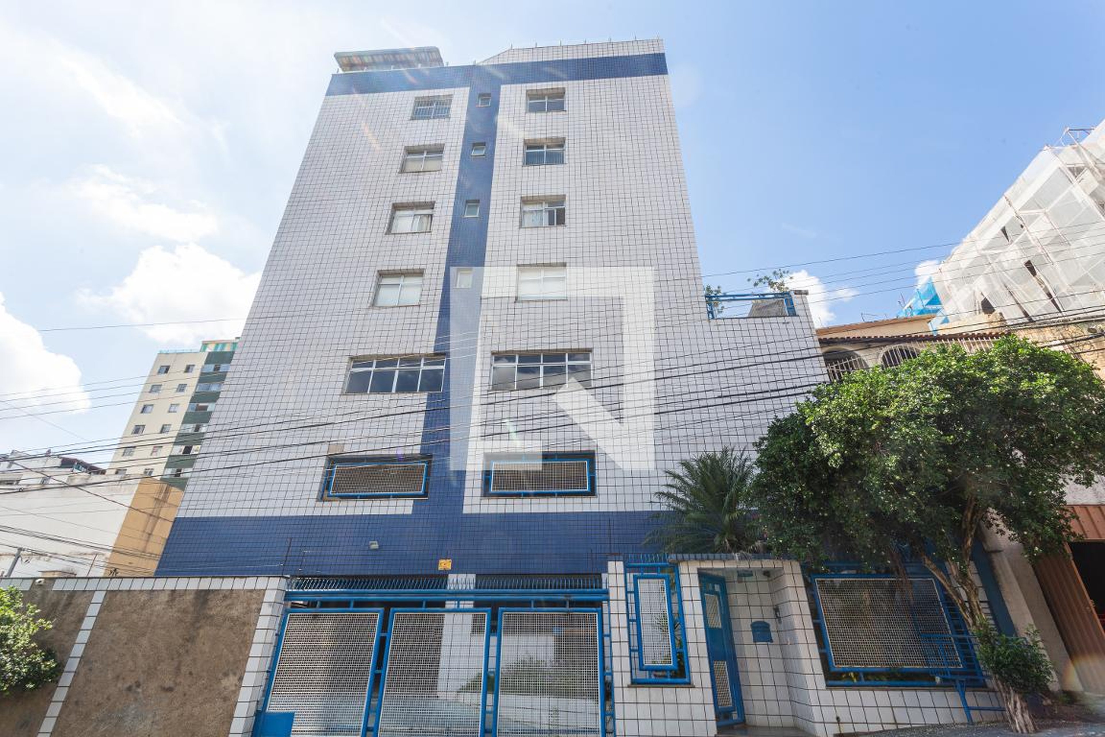 Fachada Condomínio em Rua Cônego Floriano, 264