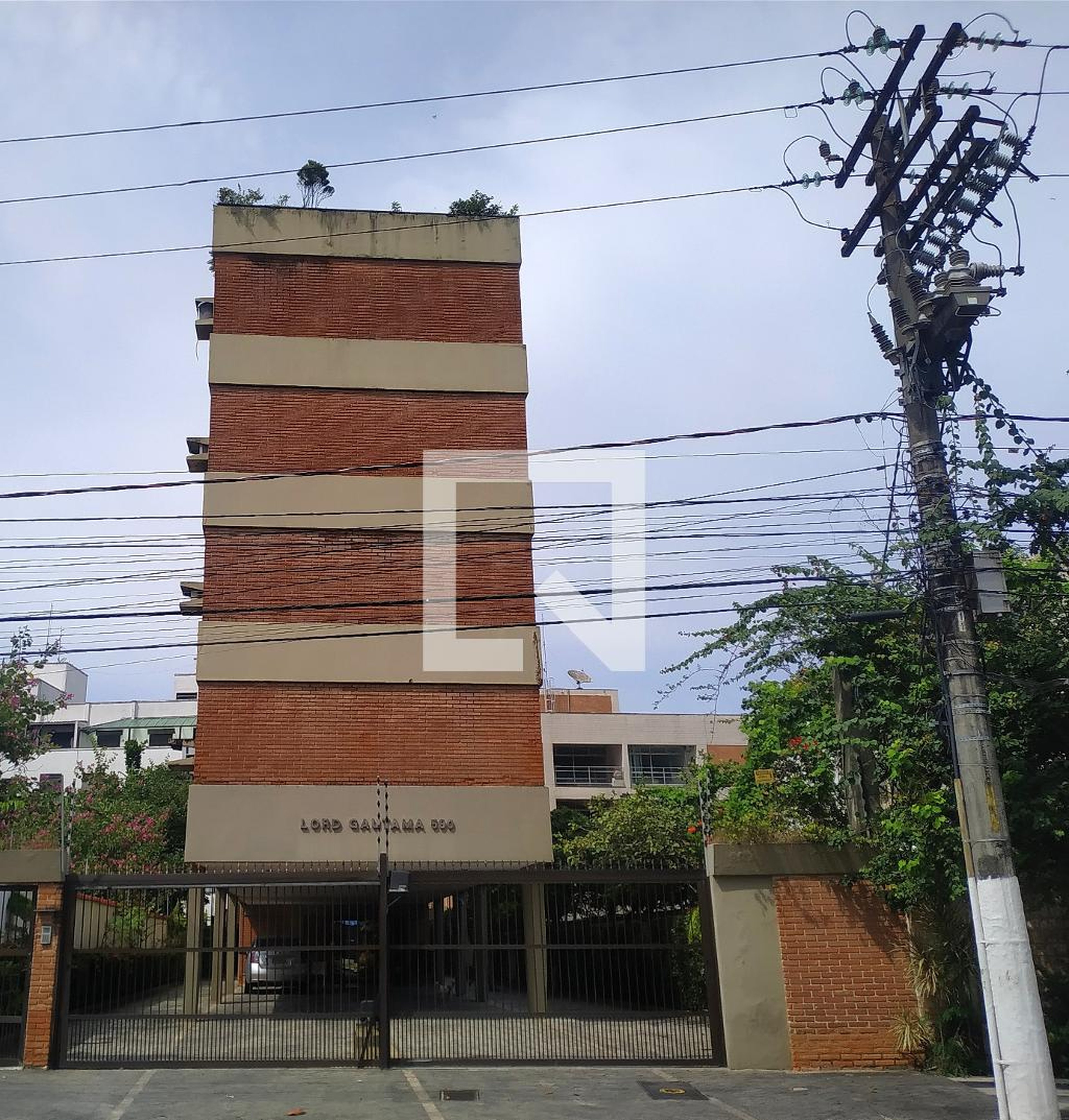 Fachada do Prédio Condomínio em Avenida Dom Pedro I, 590