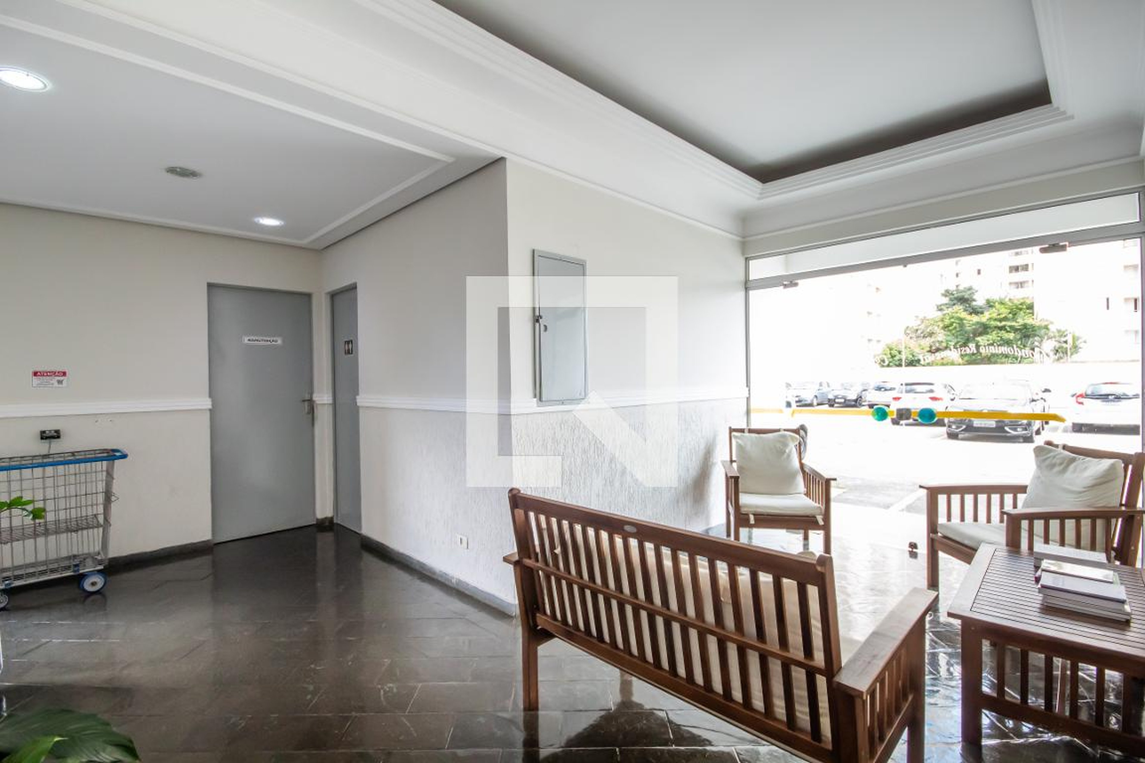 Hall de entrada - Flamboyant