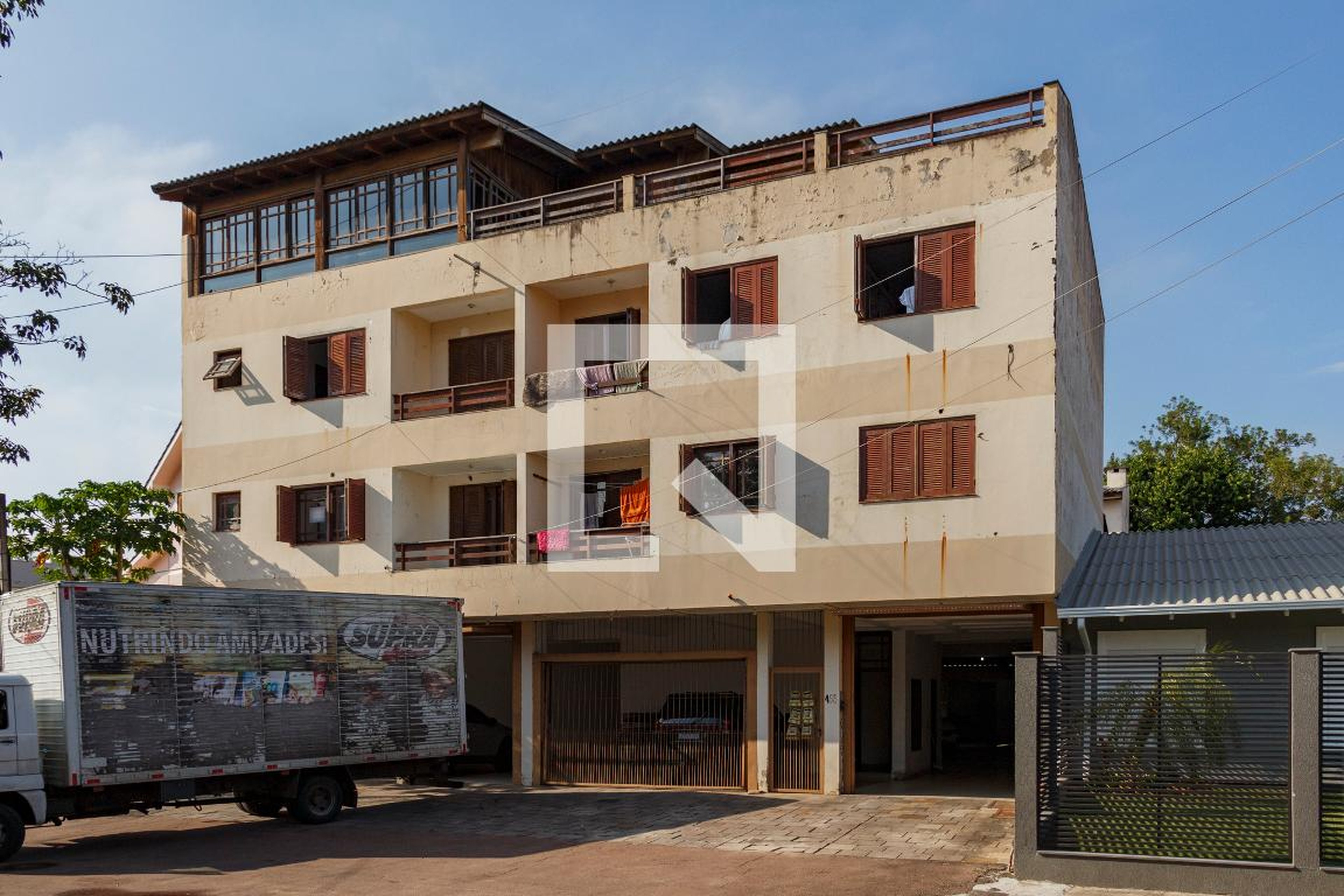 Fachada Condomínio em Rua Ítalo Brutto, 455