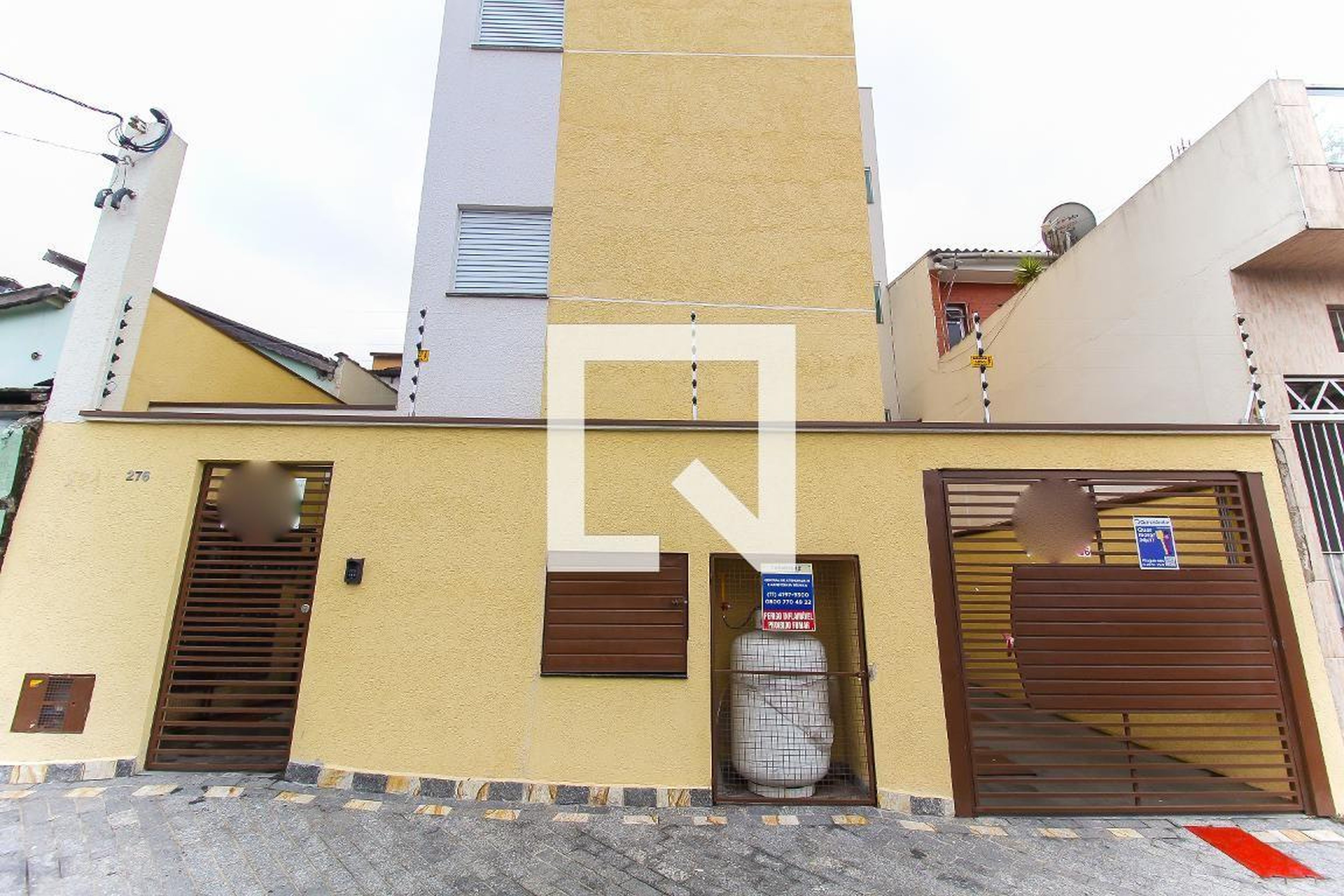 Fachada Condomínio em Rua Francisco Jorge da Silva, 139