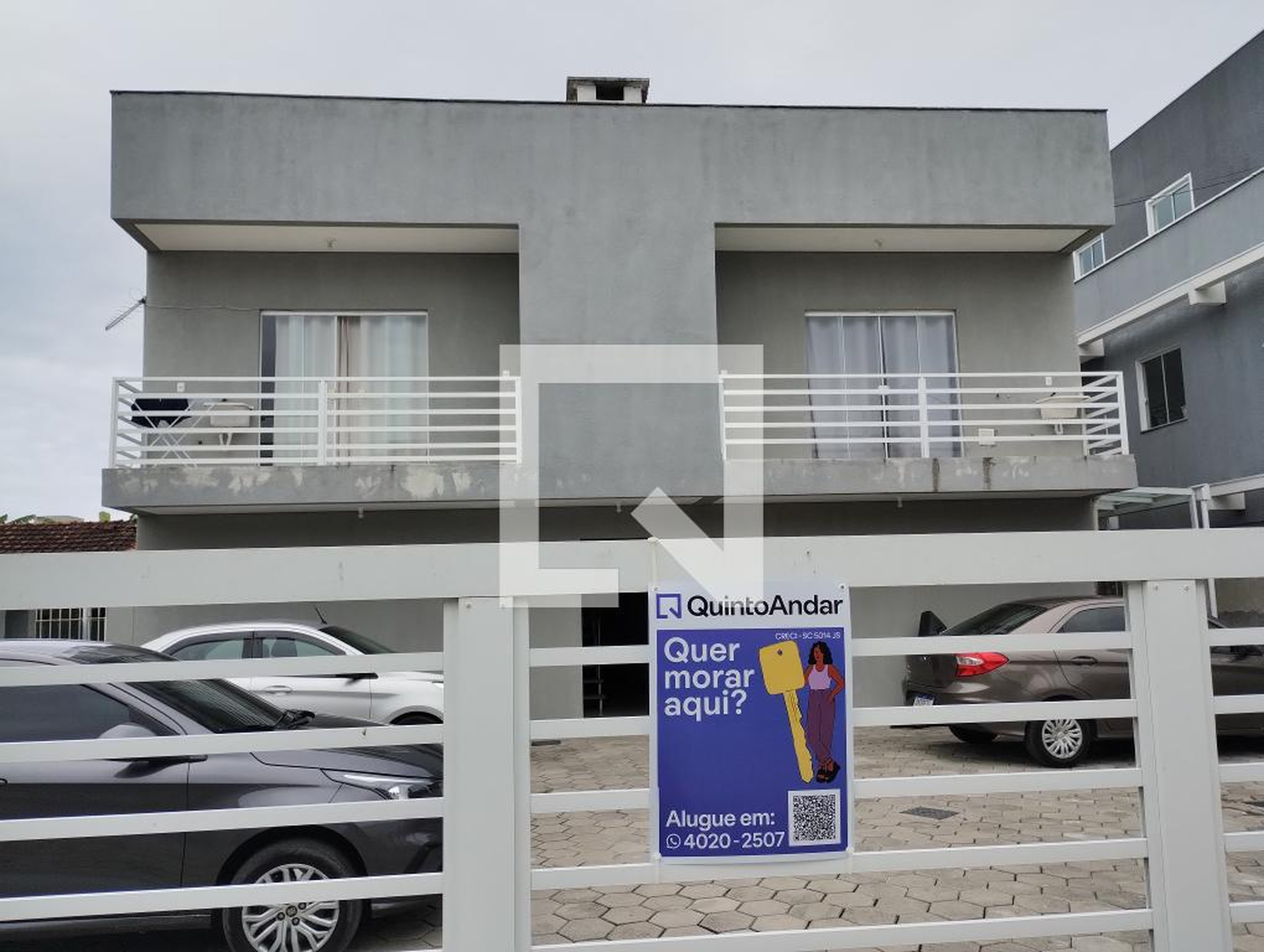 Fachada do Prédio Condomínio em Rua Professor Emanoel Paulo Peluso, 1074