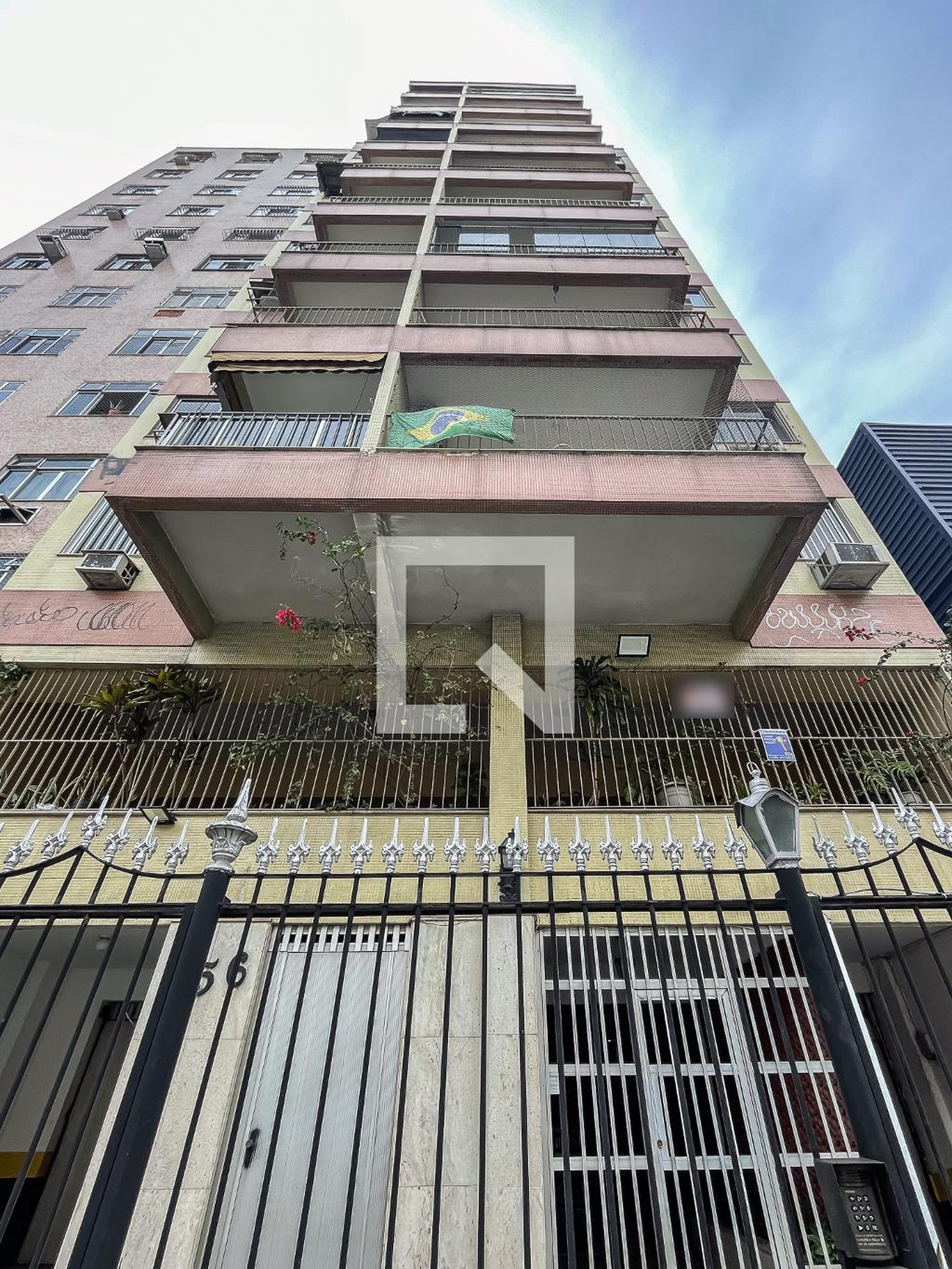 Fachada Edifício Maria de Nazareth