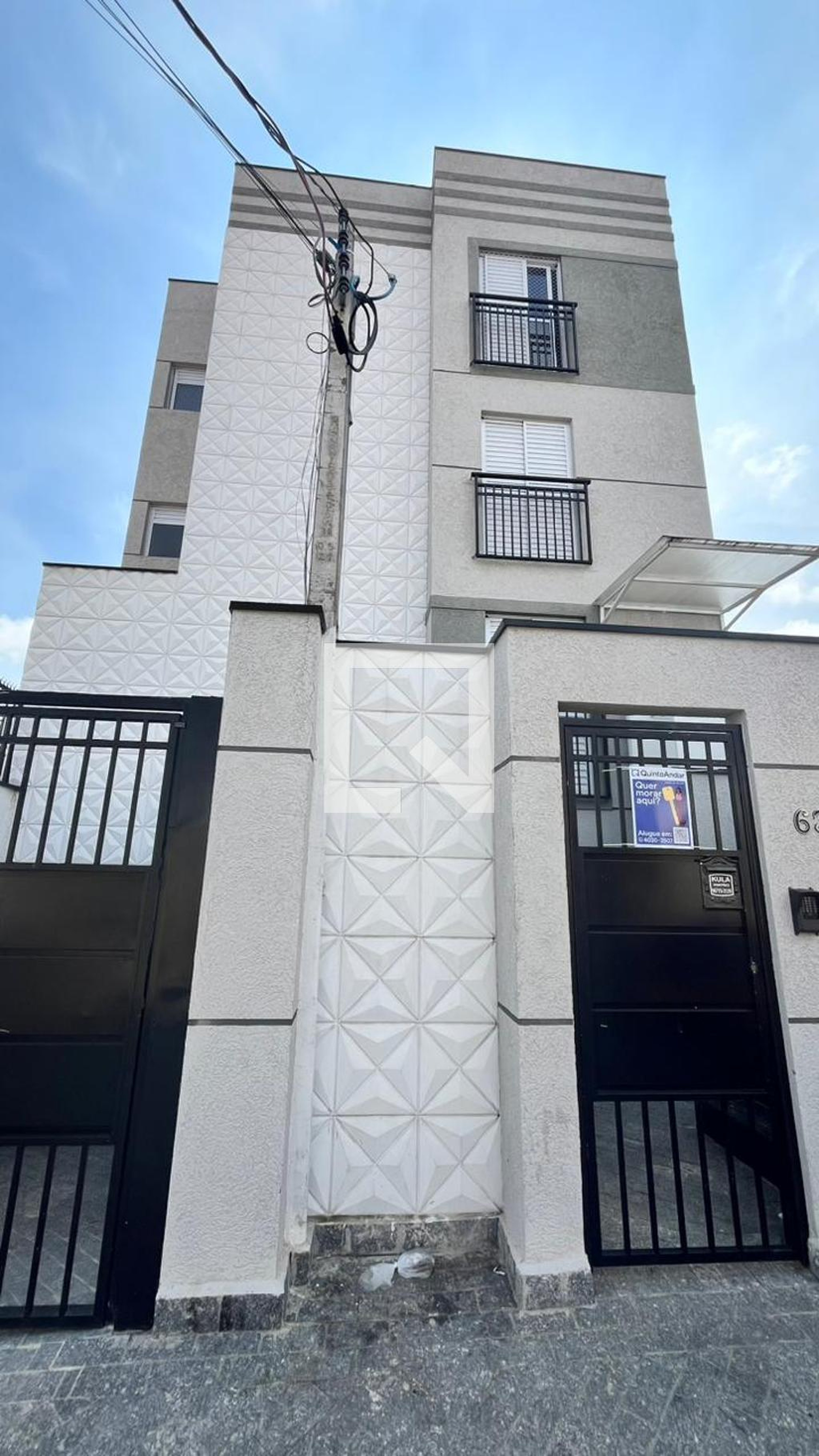 Fachada Condomínio em Rua Aruaque, 143