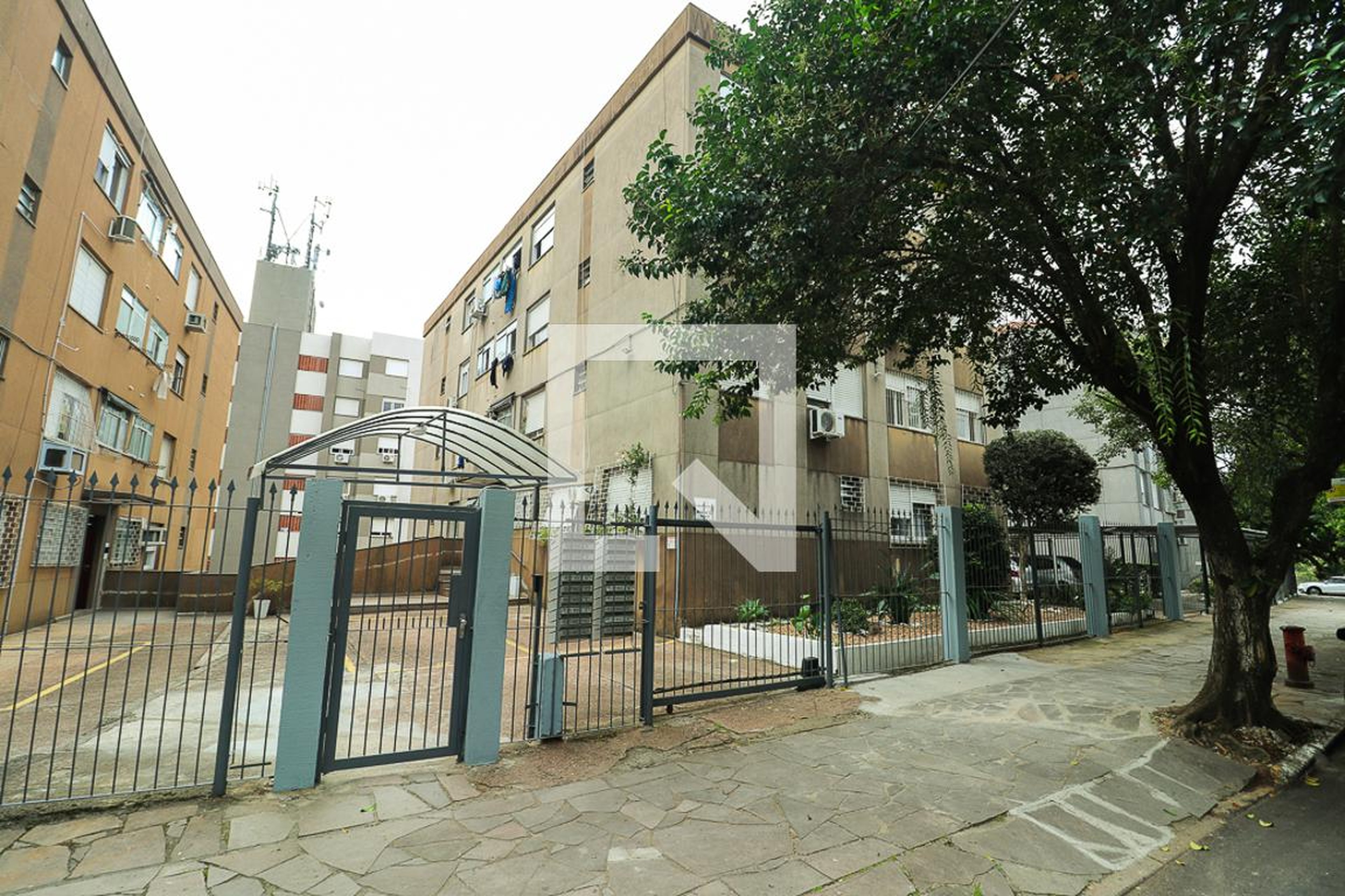 Fachada Condomínio em Rua Doutor Dário de Bittencourt, 125