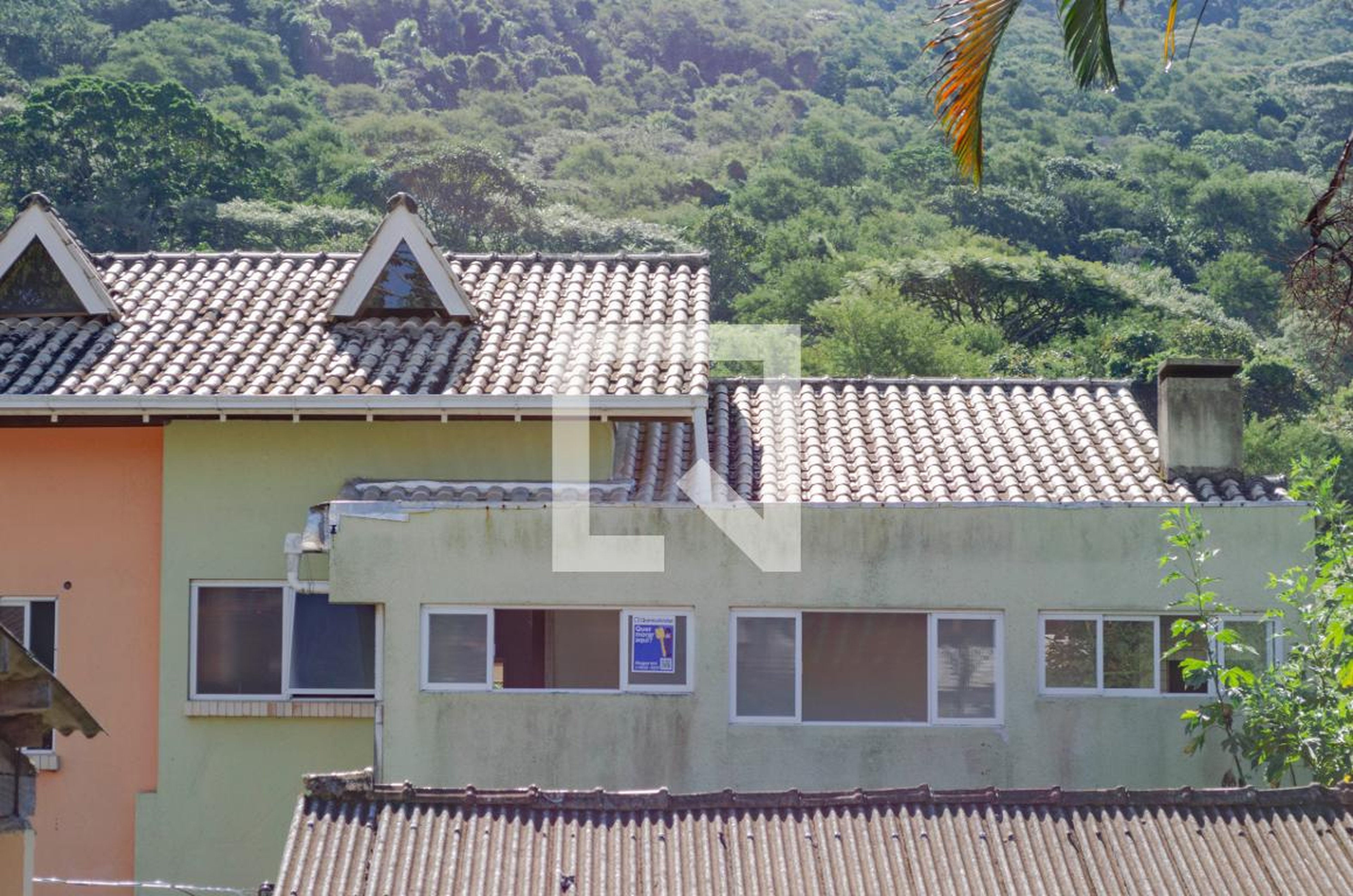 Fachada Condomínio em Servidão Braulio Sagáz, 72