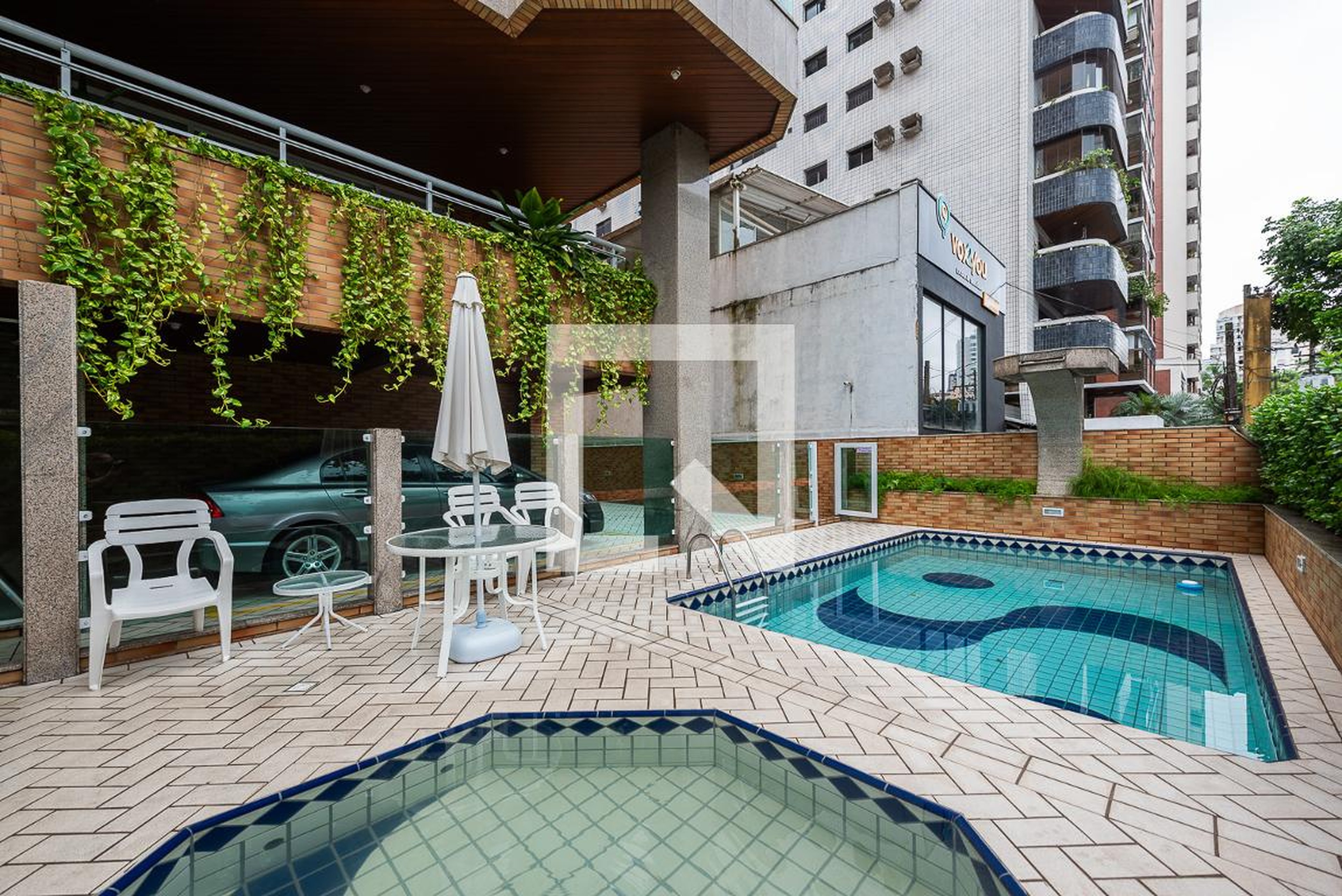 Piscina - Ed. Cervantes