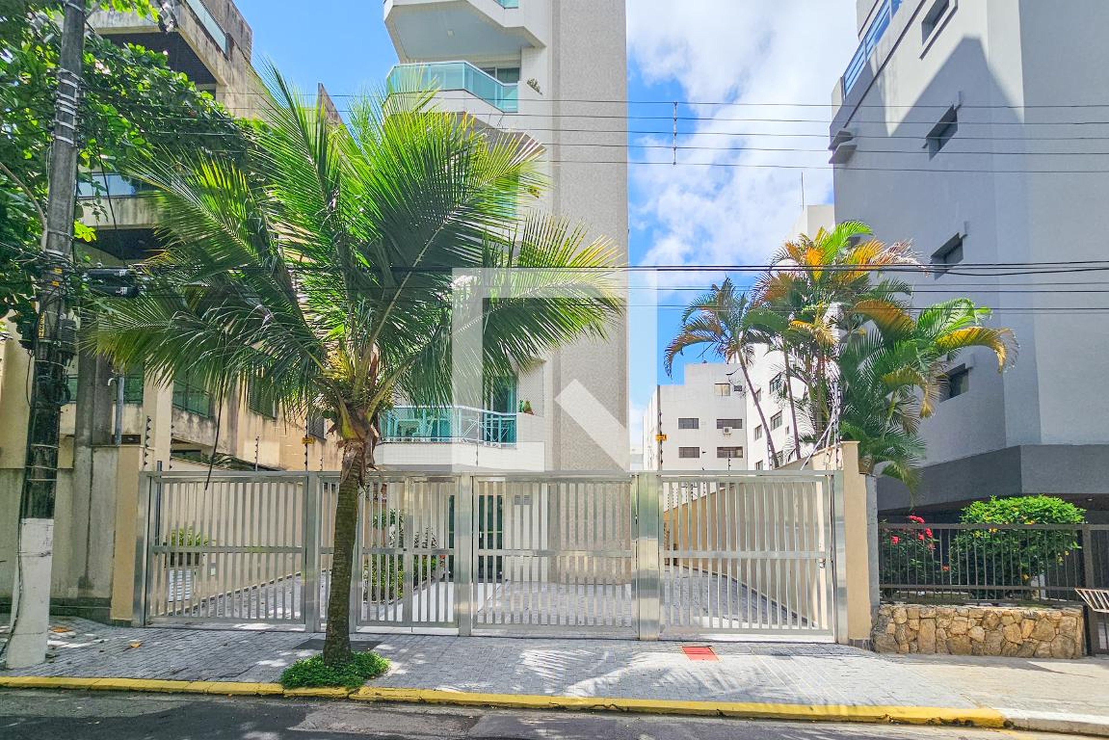 Fachada Condomínio em Avenida Venezuela, 592