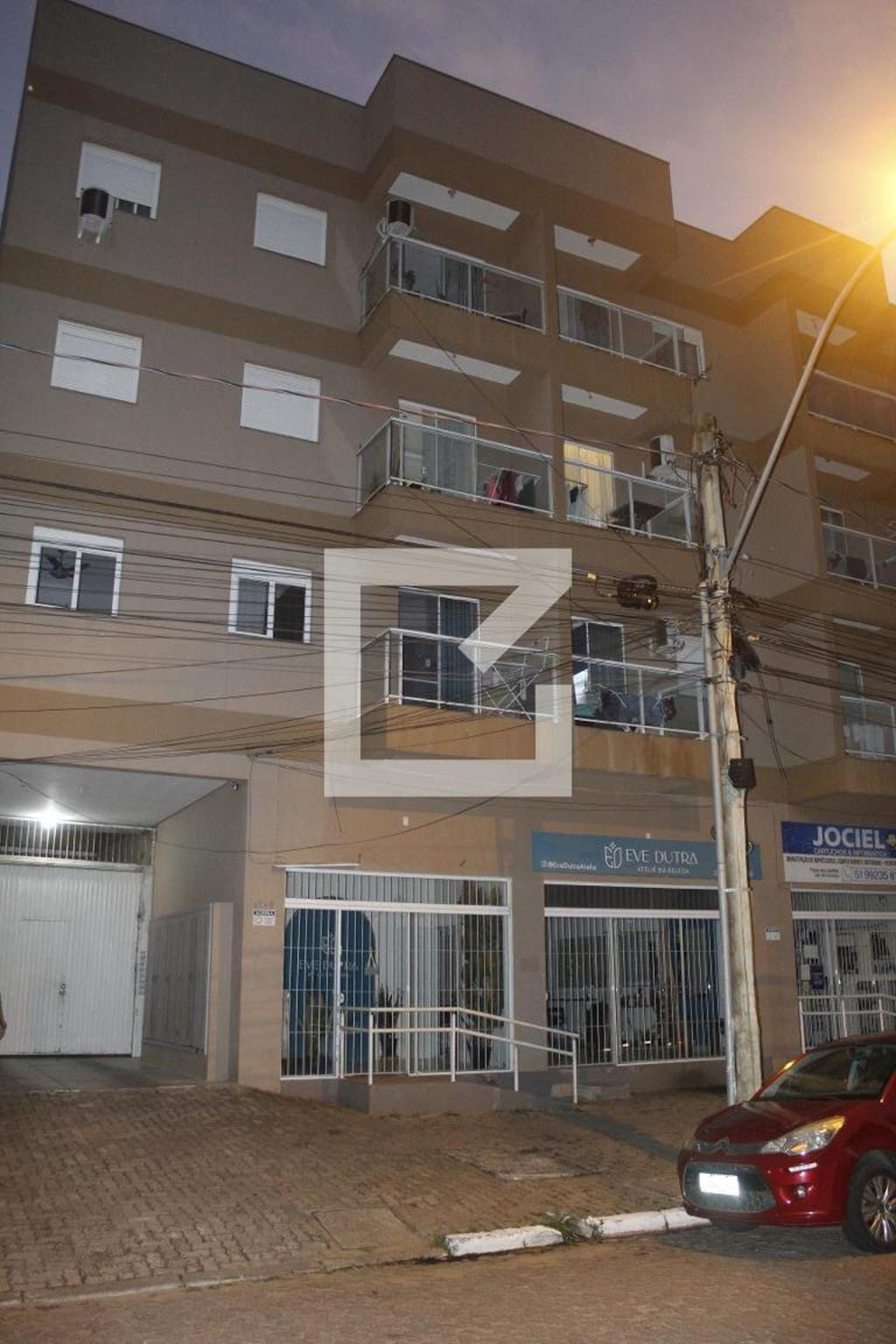 Fachada Condomínio em Avenida Zero Hora, 1713