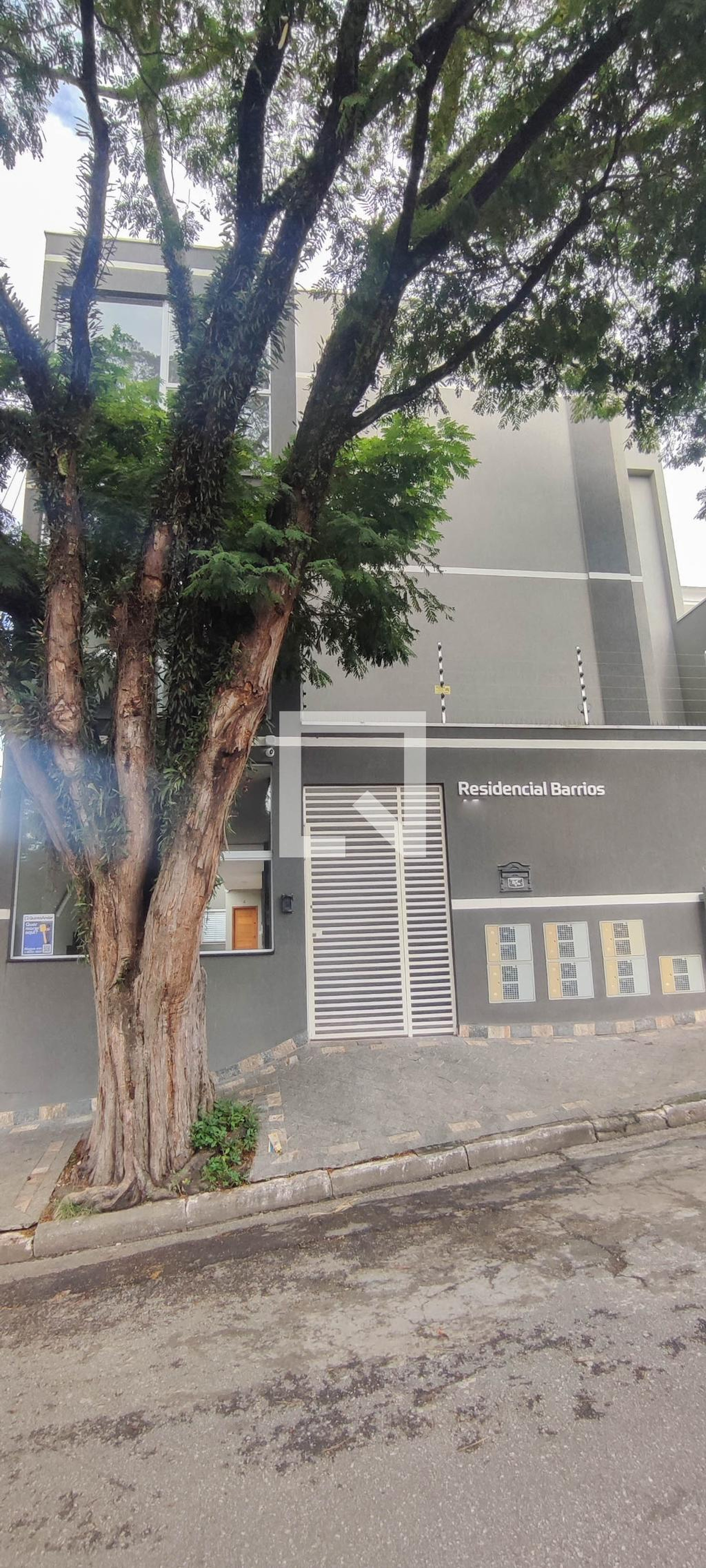 Fachada Residencial Barrios