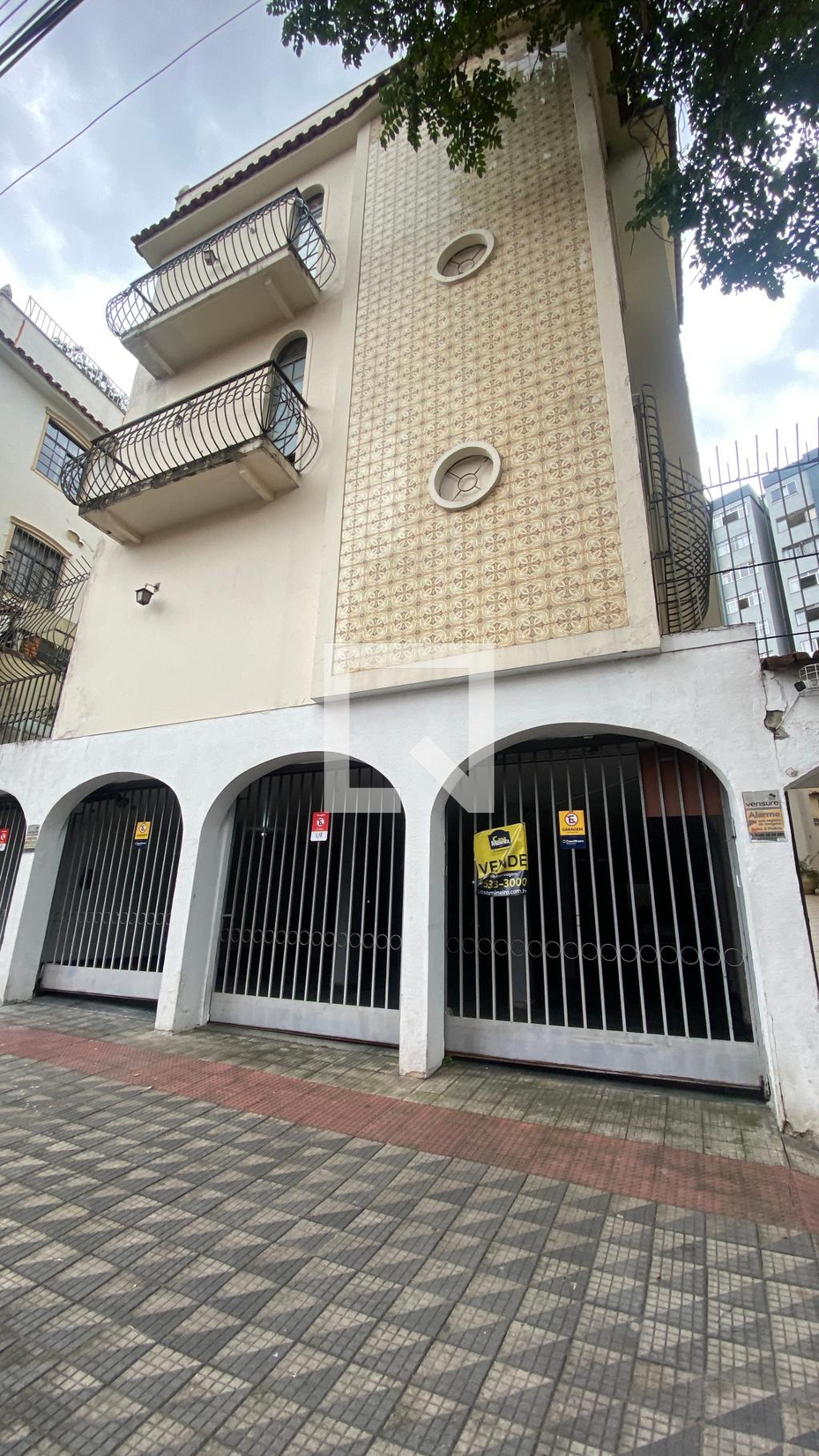 Fachada do Prédio Condomínio em Rua Guaicuí, 296