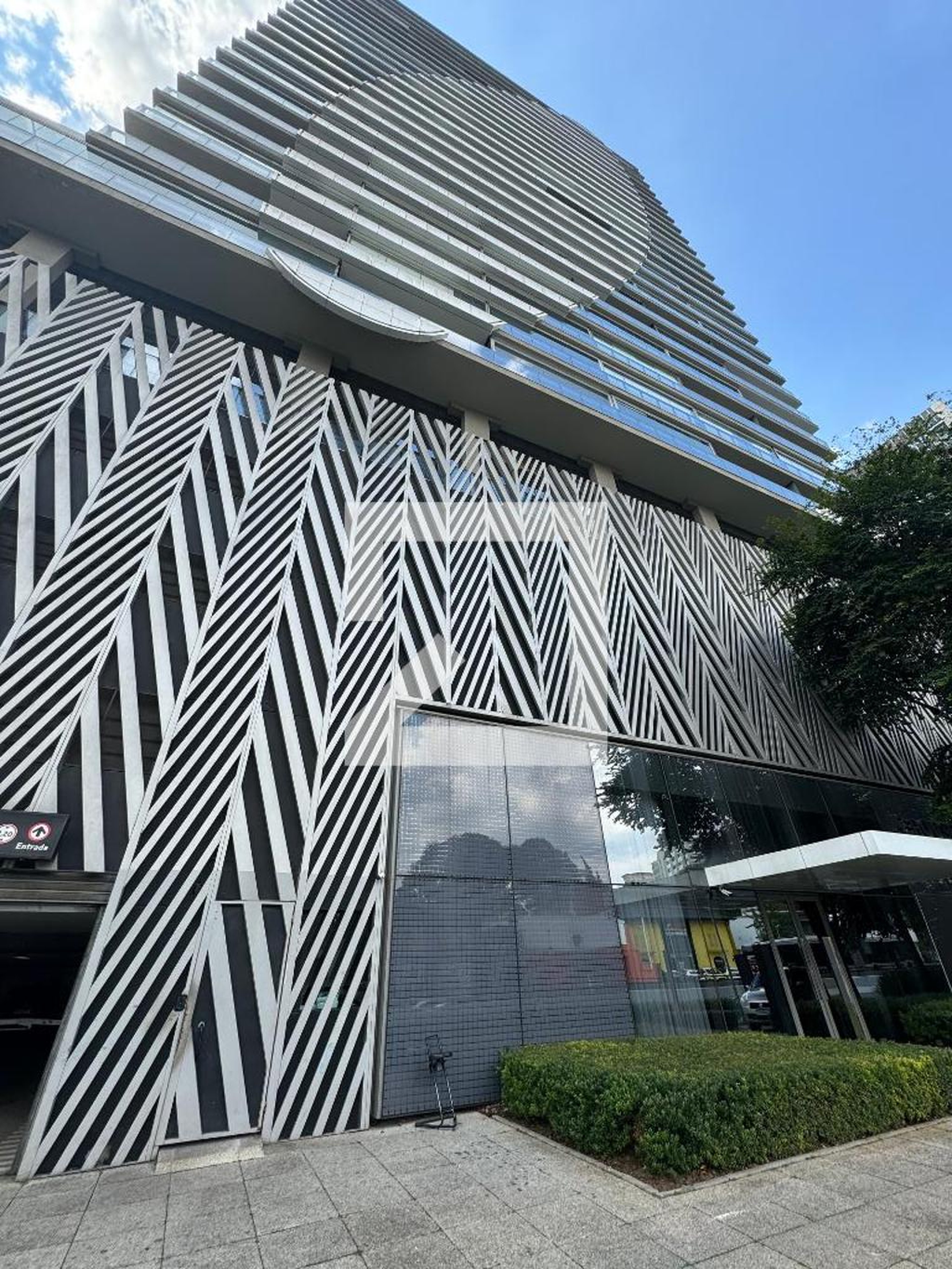 Fachada Condomínio V House Por JFL Living