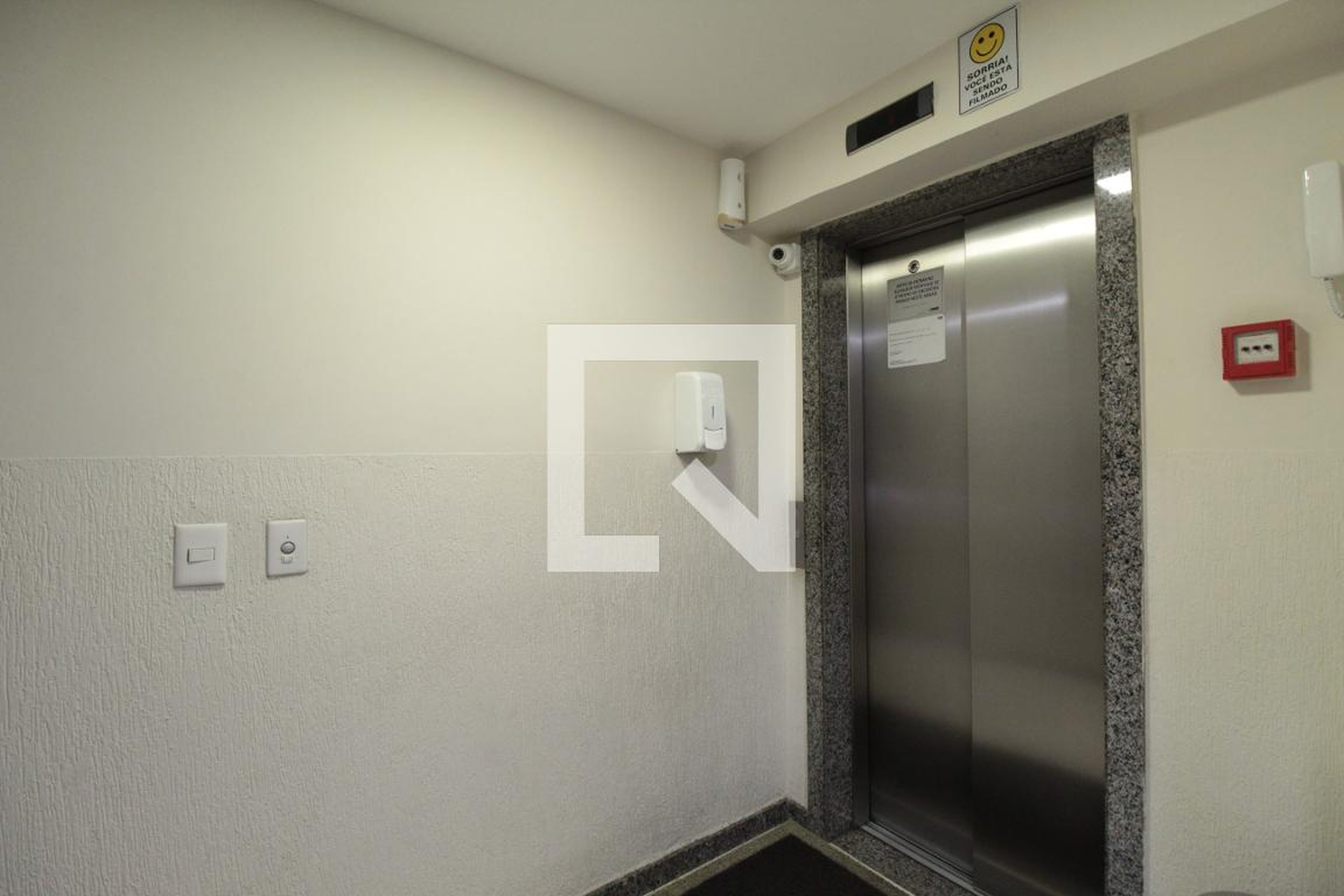 Elevador - Edifício Albany