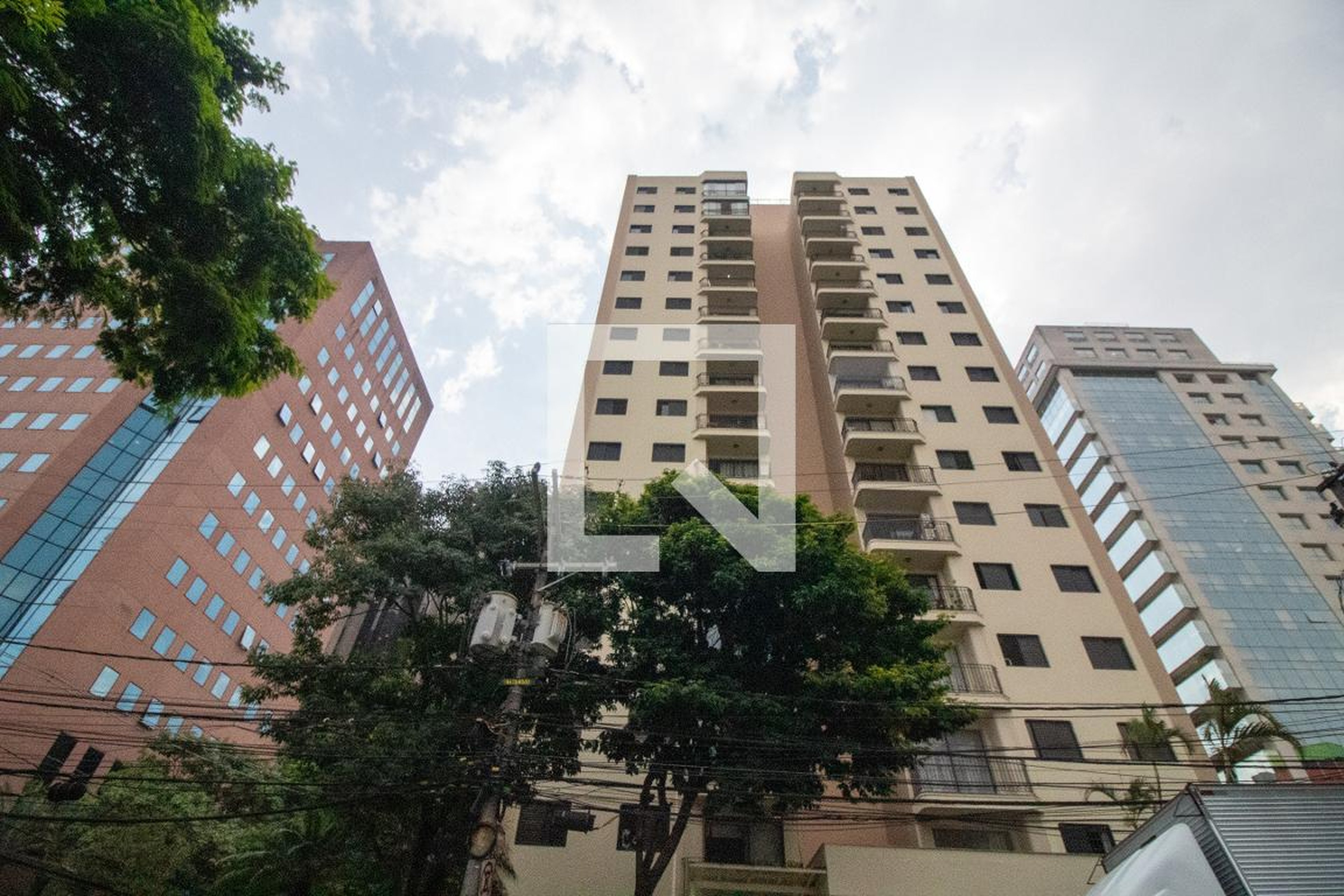 Fachada do Prédio Condomínio Veridiana