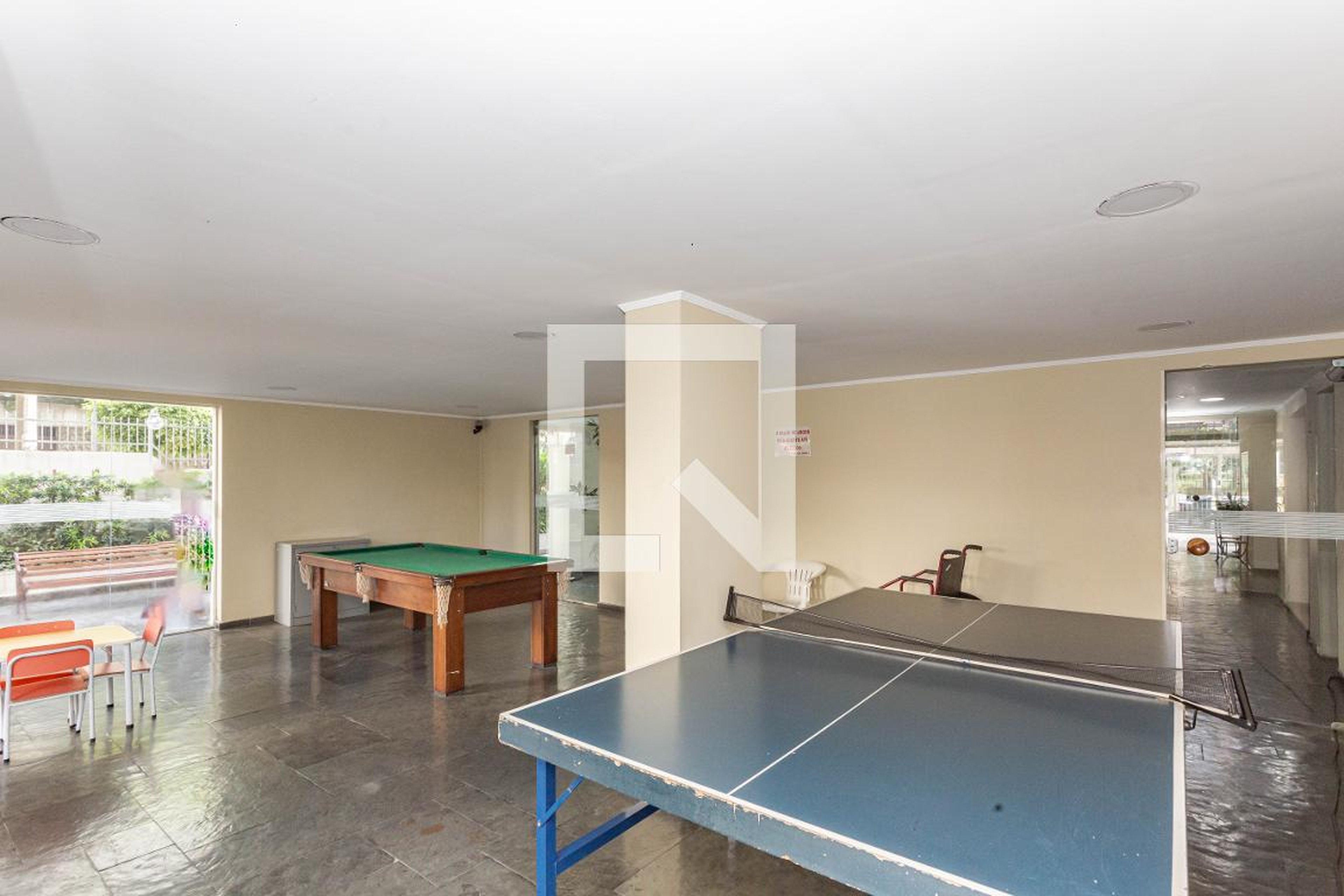 Salão de jogos - Daniela