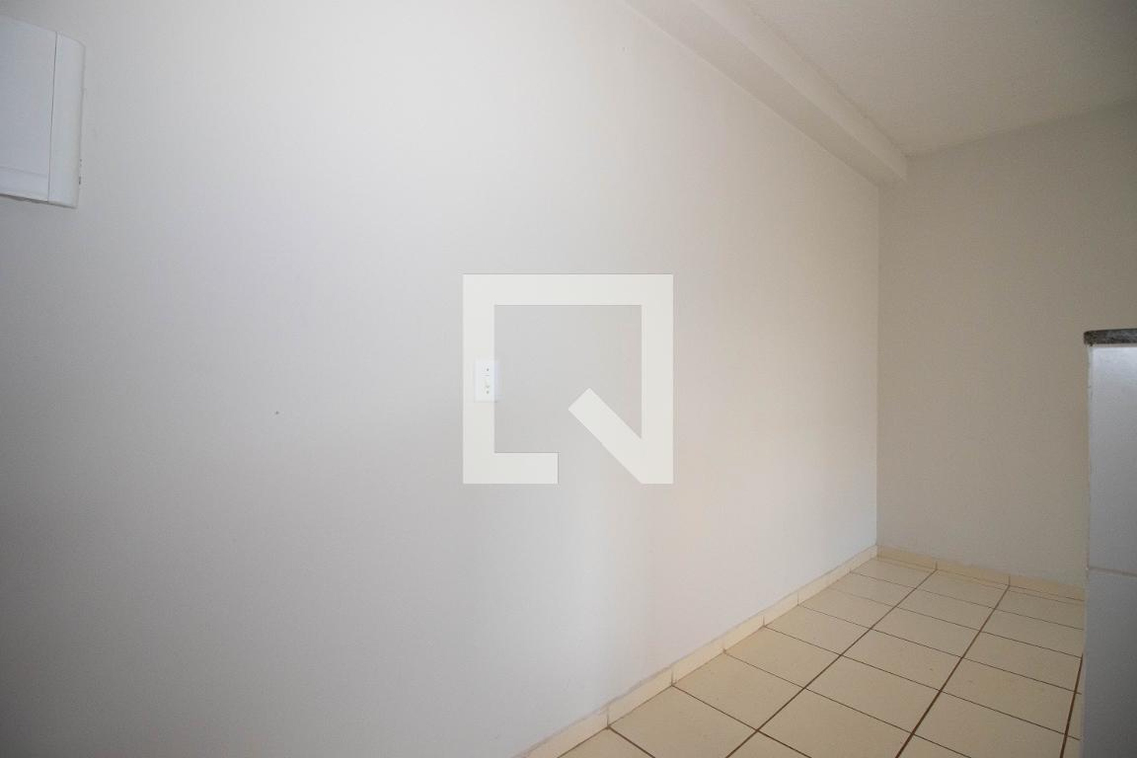 Hall - null