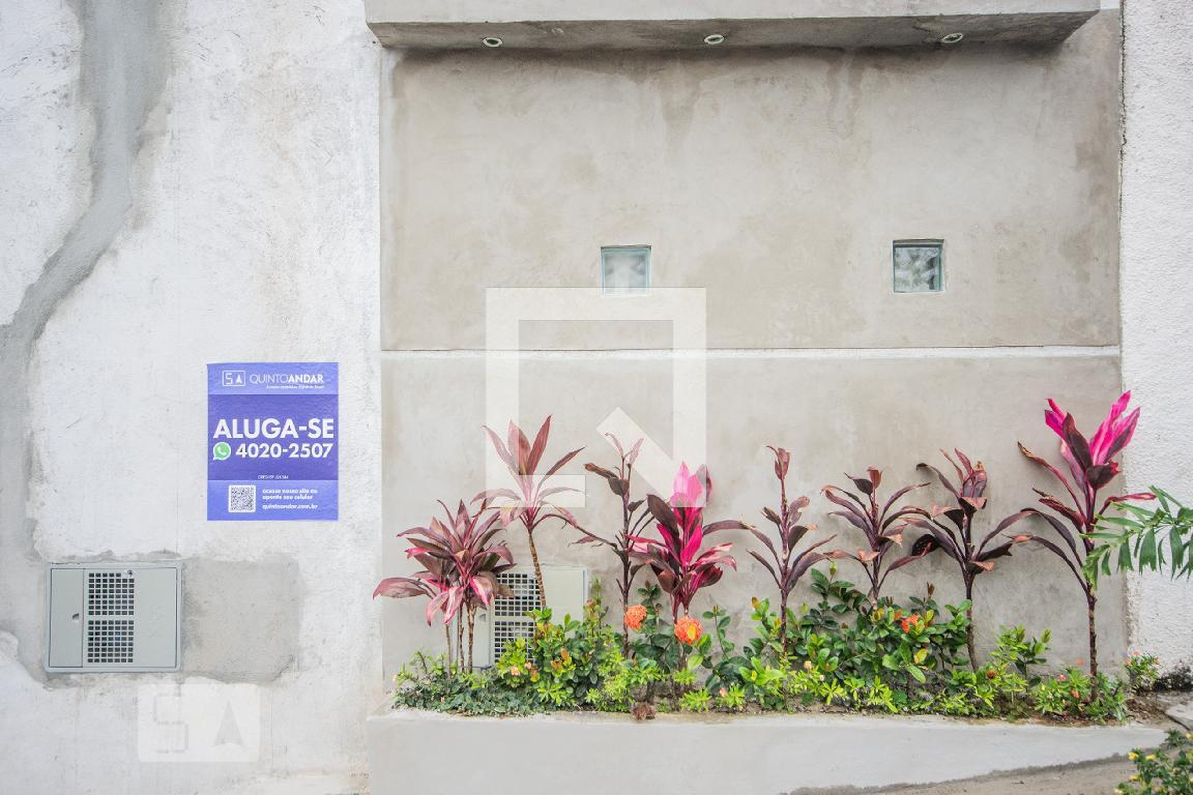 Fachada Condomínio em Rua Antônio Pedro Figueiredo, 210