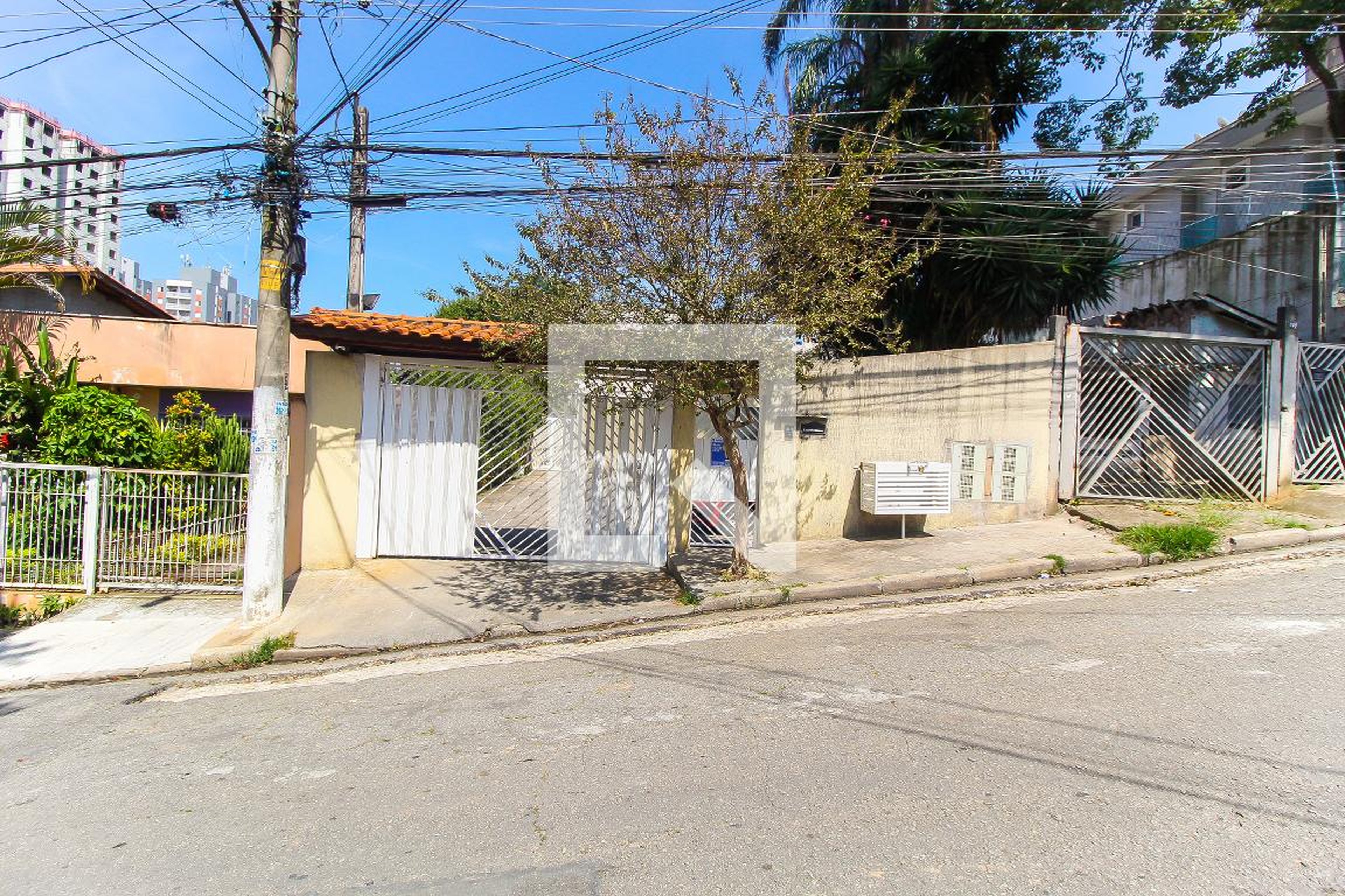 Fachada Condomínio em Rua Senador Georgino Avelino, 848