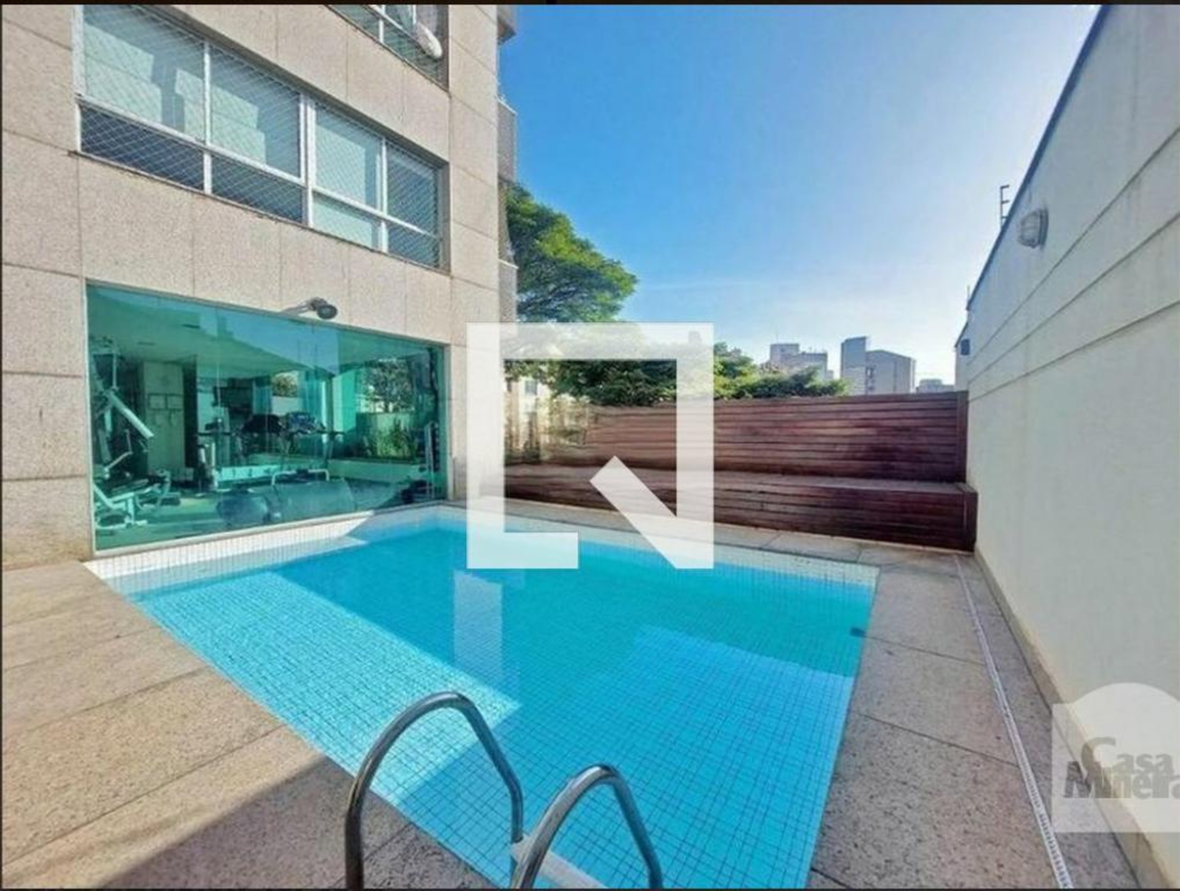 Piscina - Edifício Village da Serra