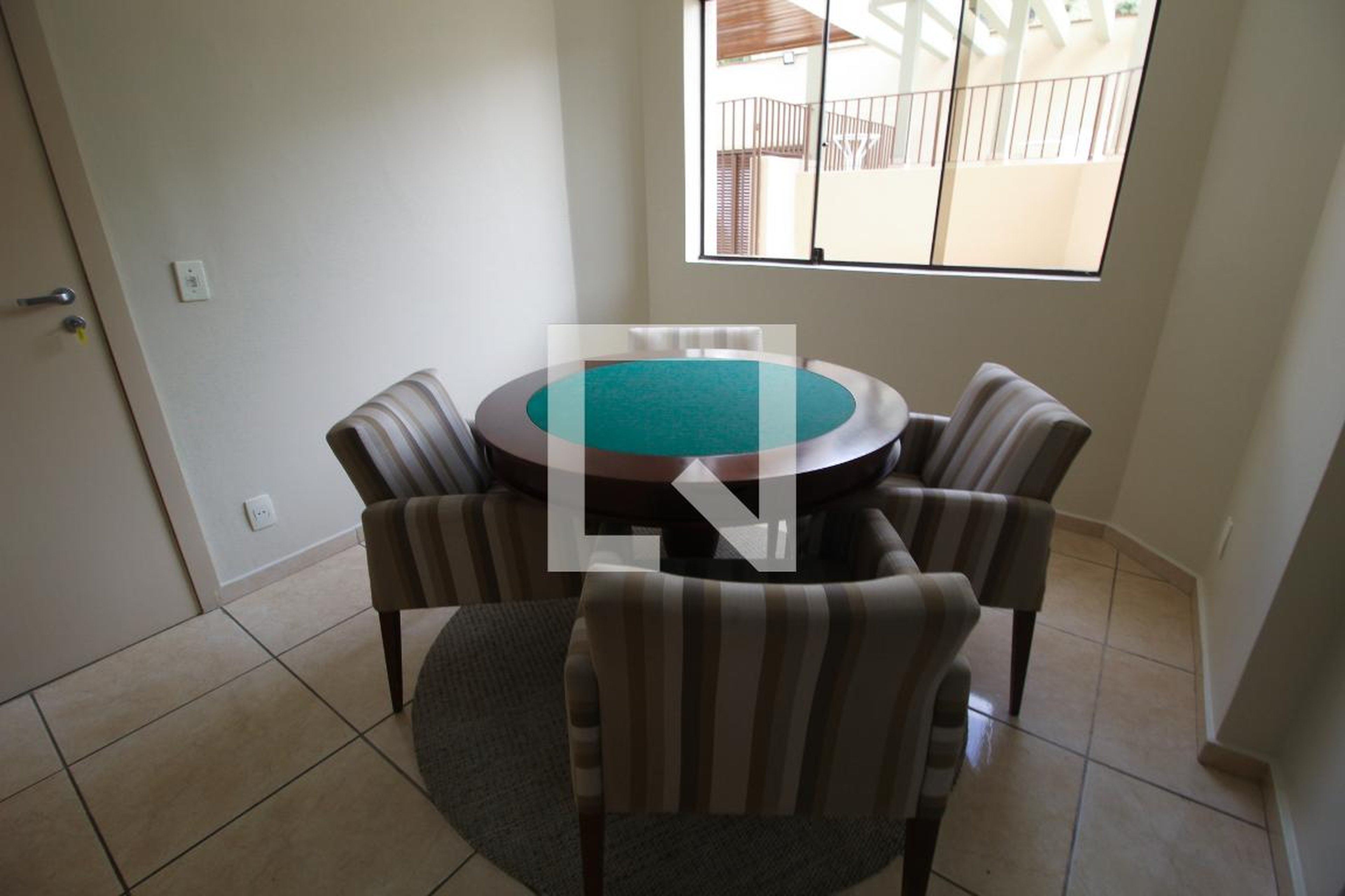 Salão de jogos - Ed Saint Moritz