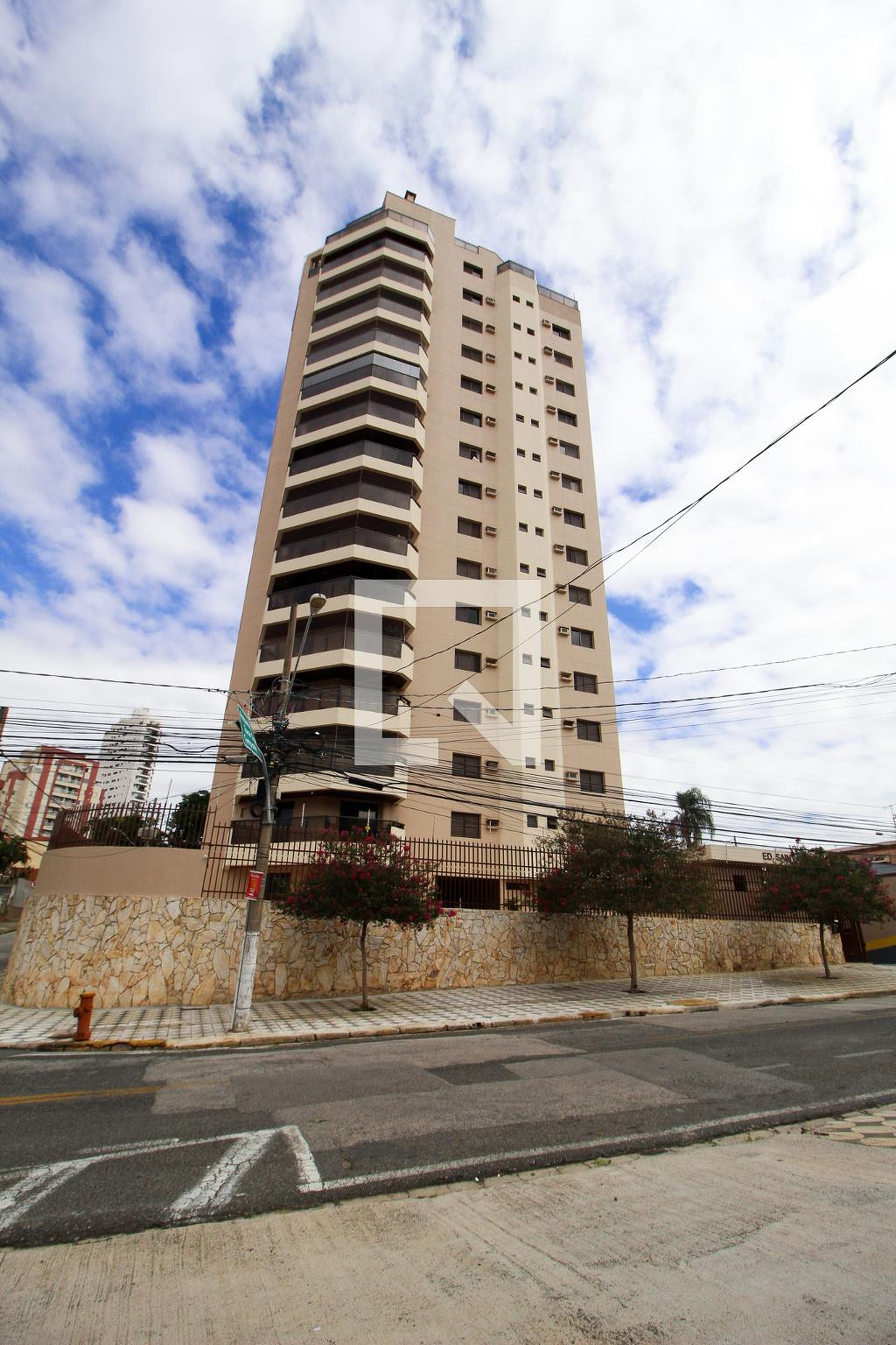 Fachada Condomínio Ed Saint Moritz