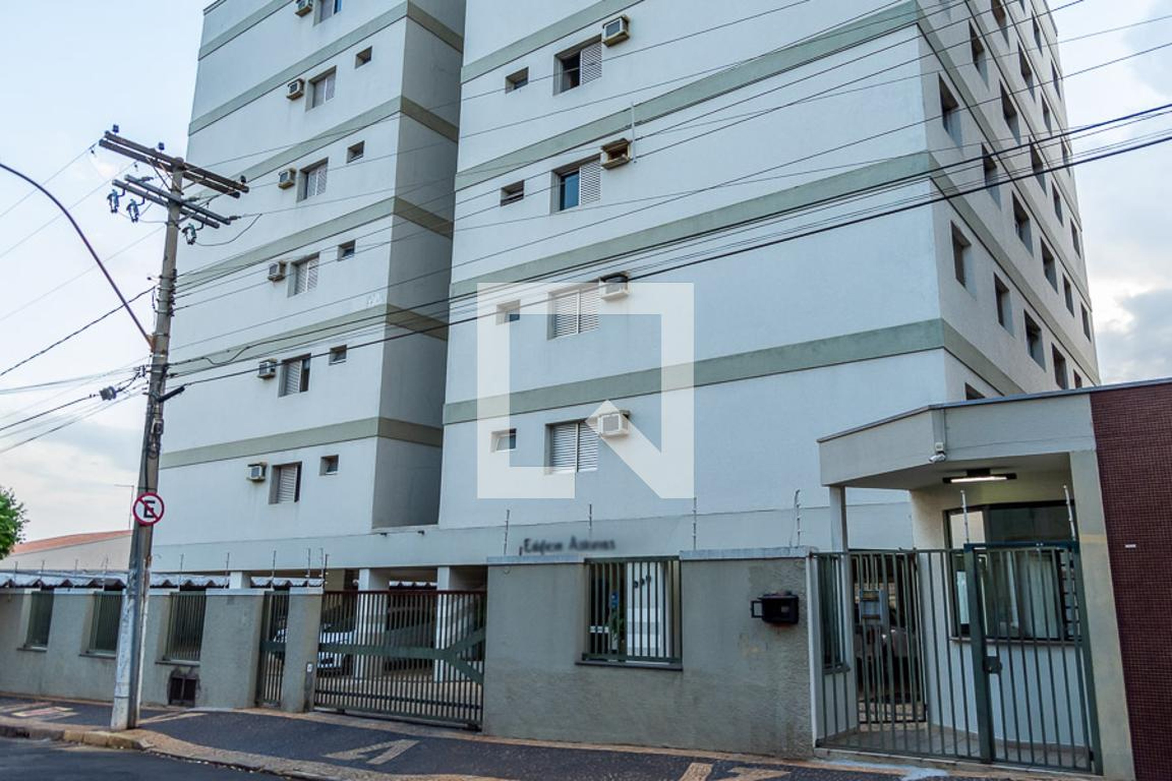 Fachada do Condomínio Condomínio Edificil Asturias