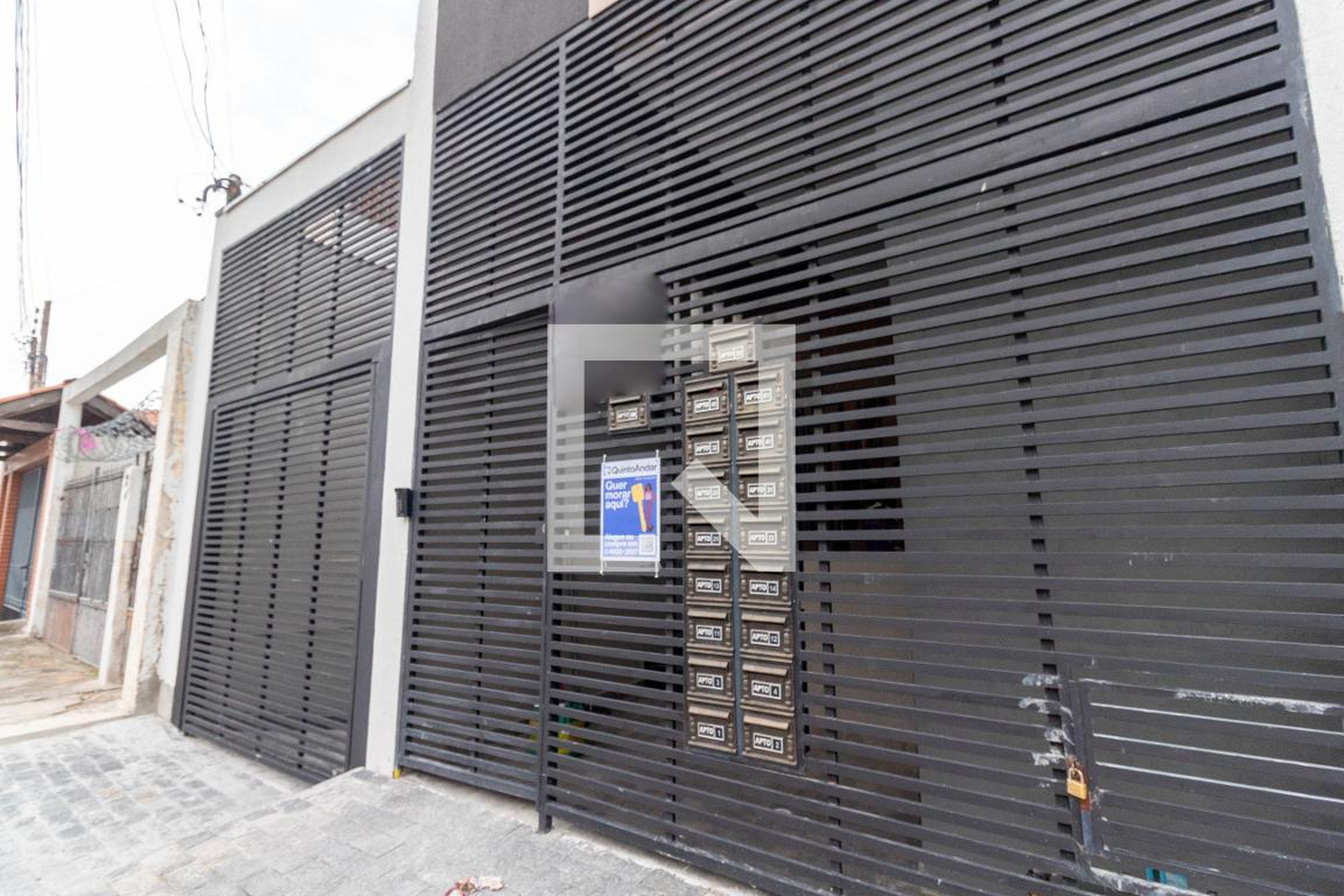 Fachada do Prédio Condomínio em Rua Marco Polo, 616