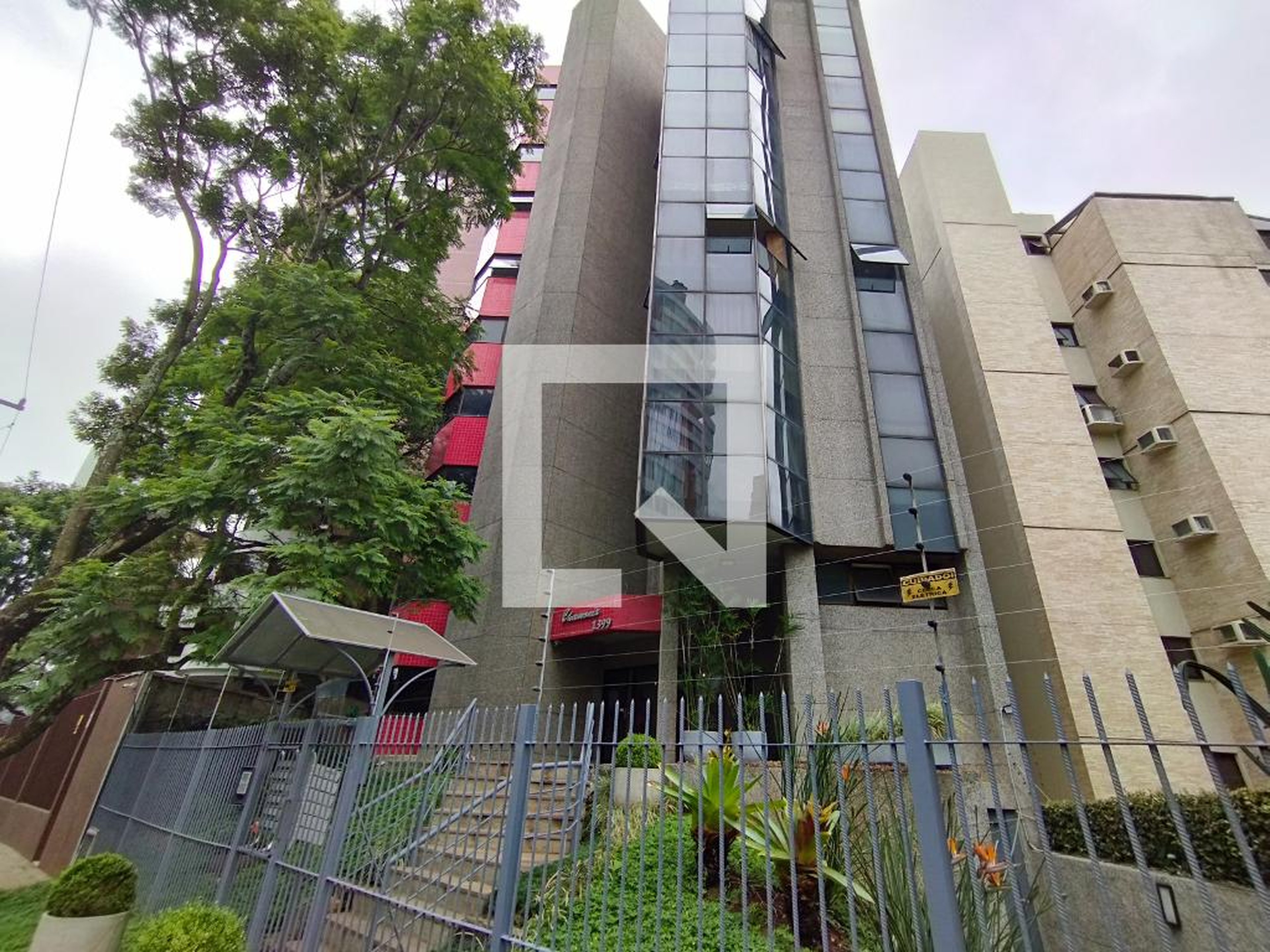 Fachada Condomínio em Avenida Doutor Maurício Cardoso, 1399