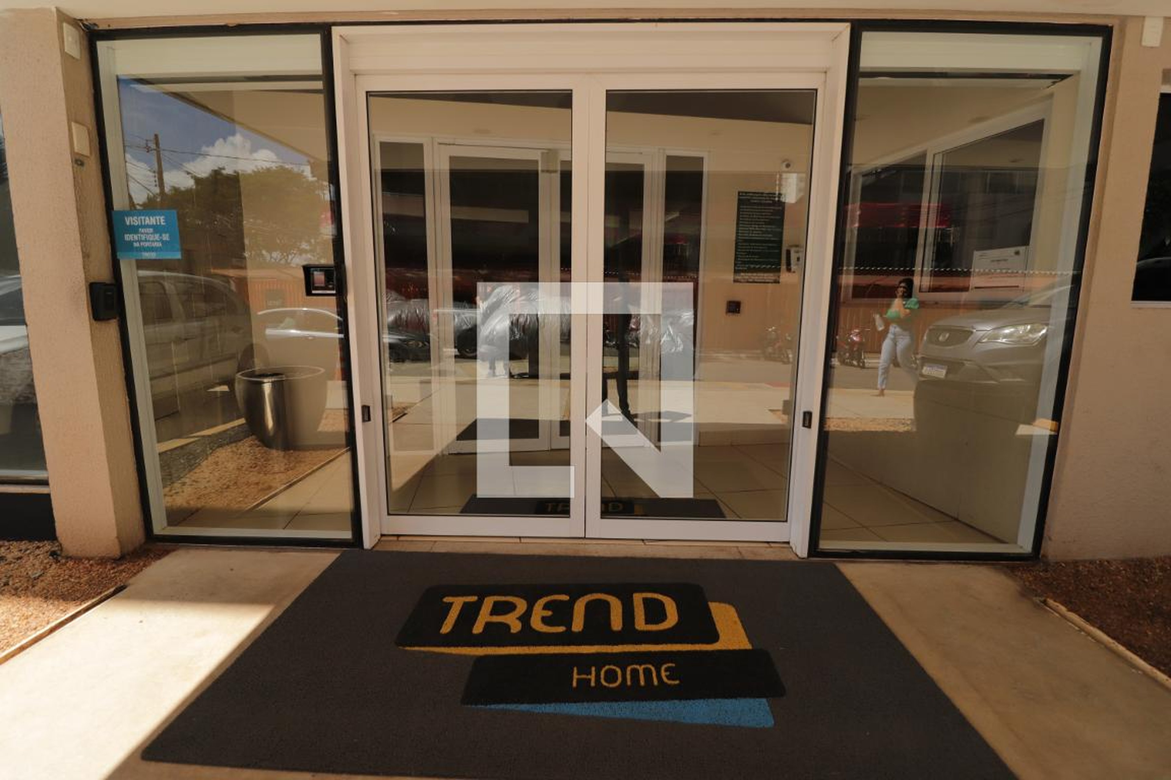 Fachada Condomínio em Rua 72, 783