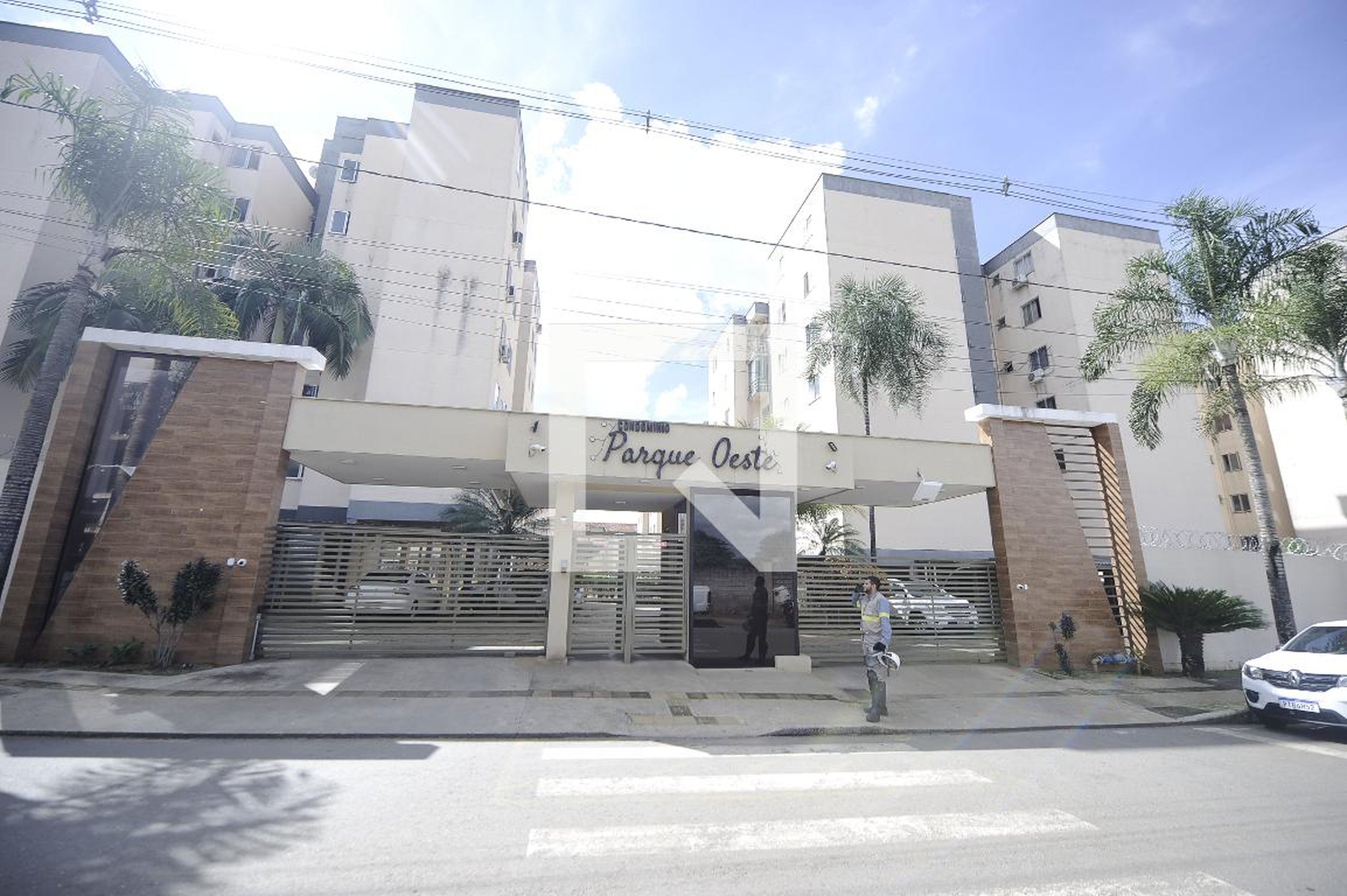 Fachada Condomínio em Rua Fuad Rassi, 1