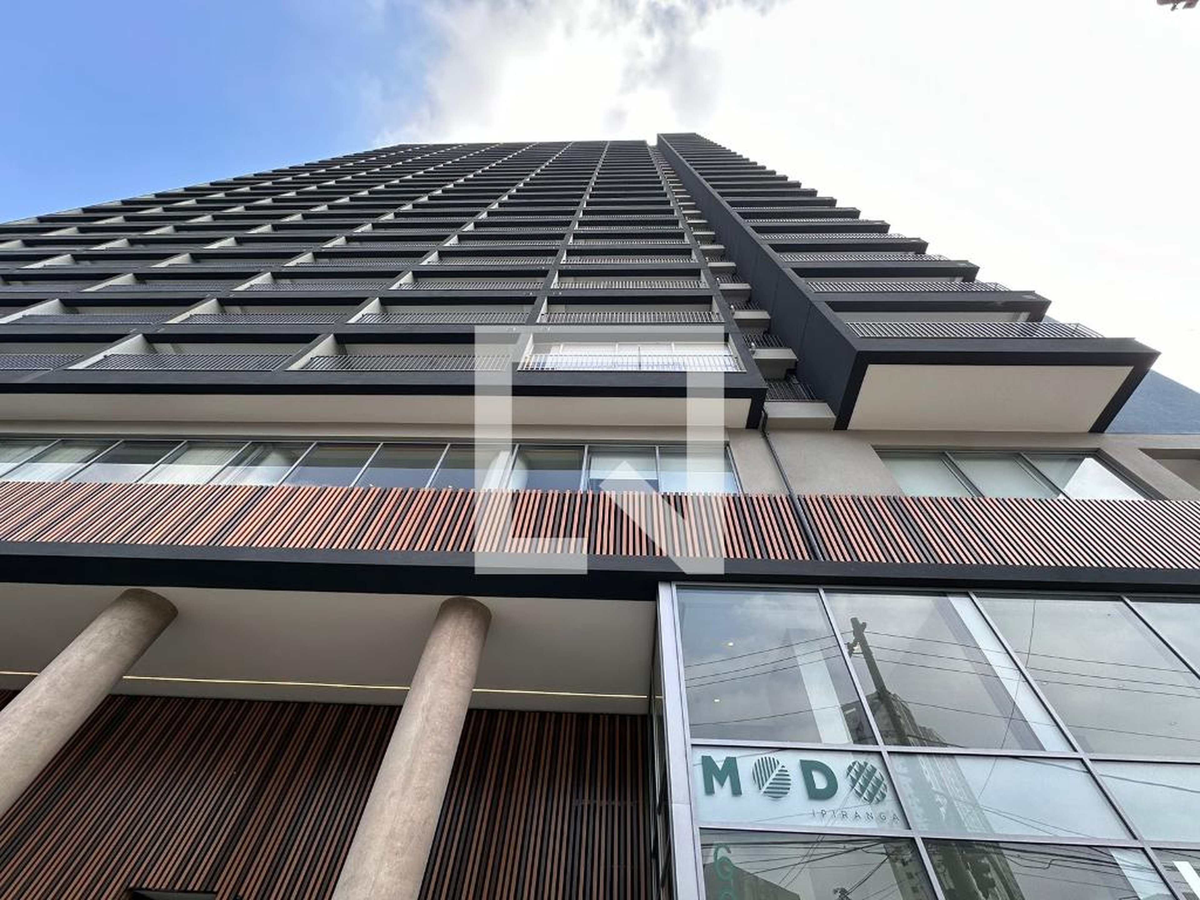 Fachada Condomínio em Rua Vergueiro, 6446