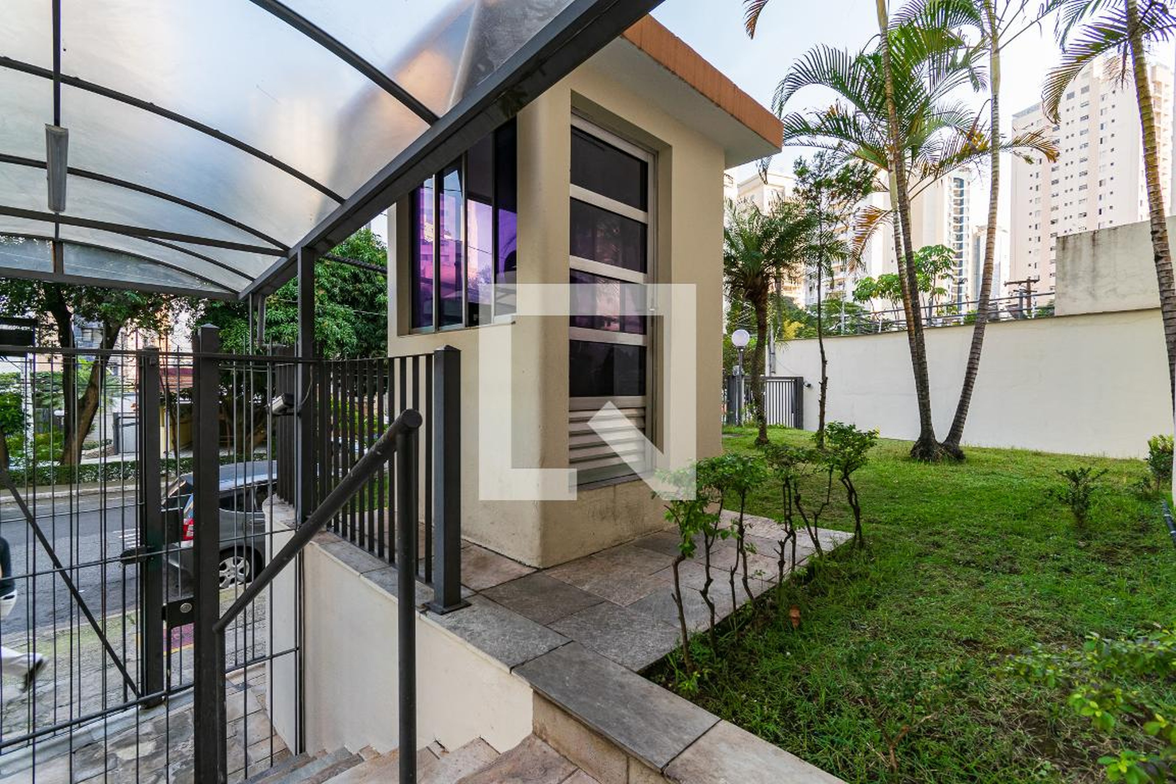 Entrada - Ed. Parque imperial