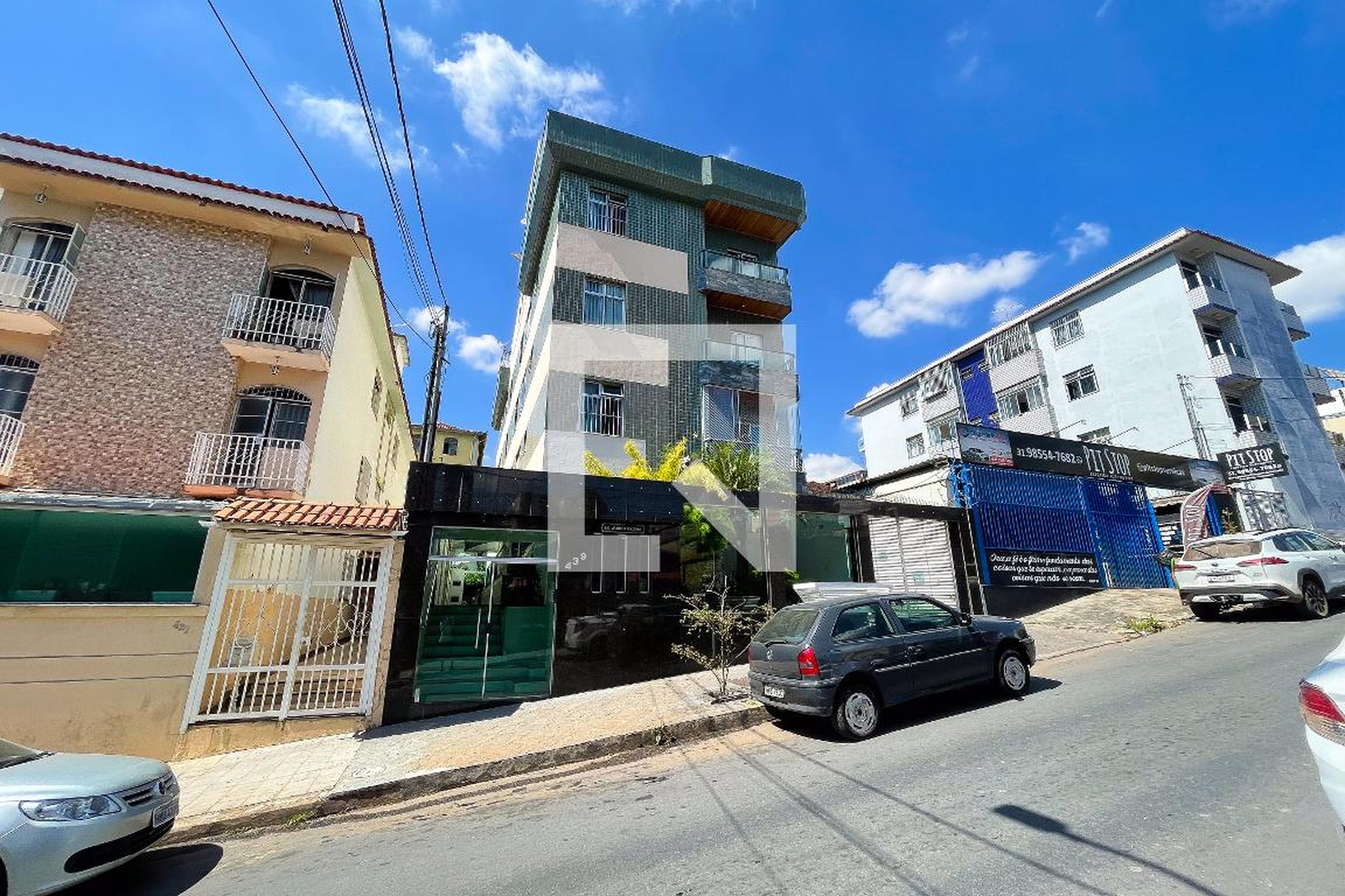 Fachada do Prédio Condomínio em Rua Felisberta Francisca de Carvalho, 439