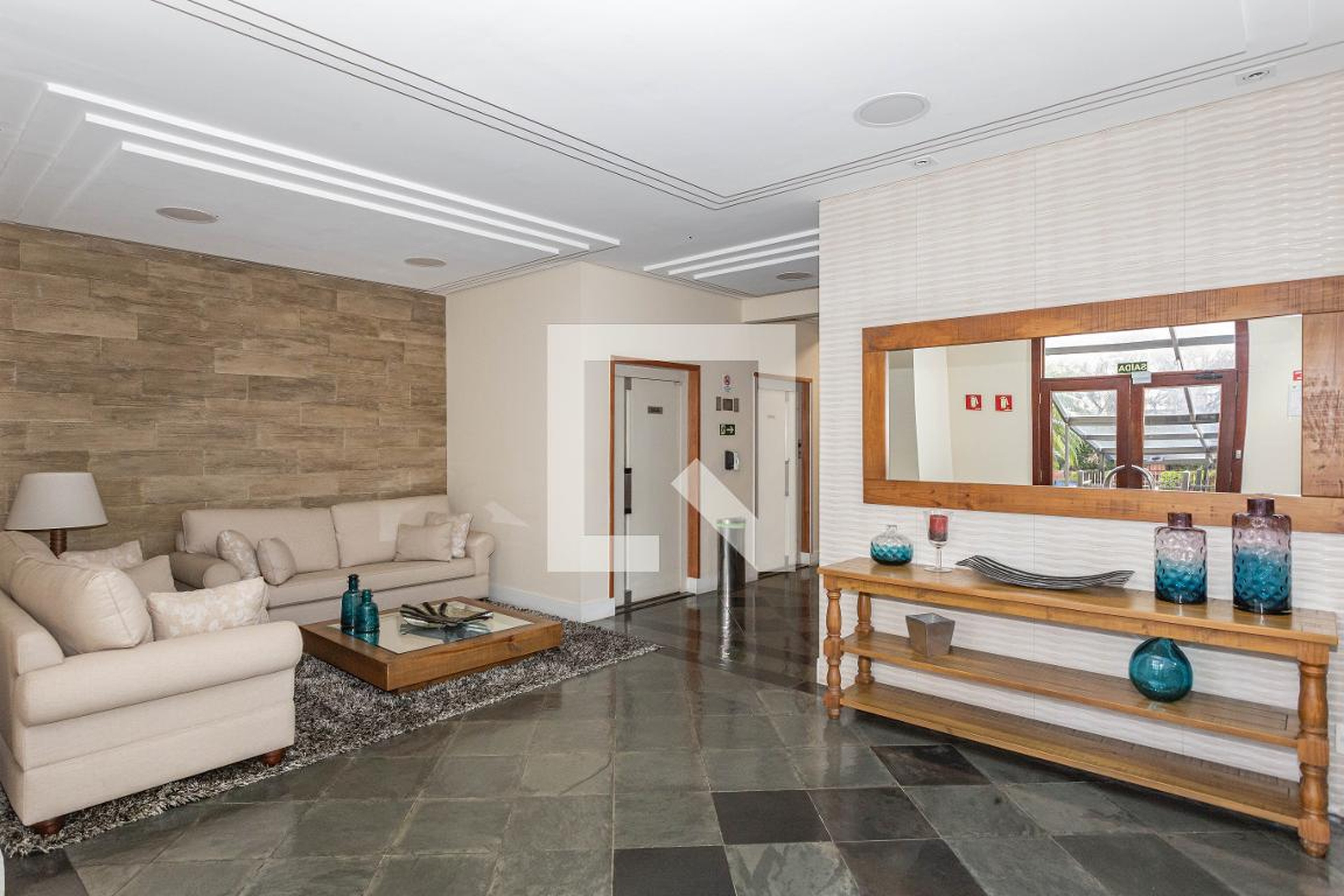 Hall - Torres de Mariana