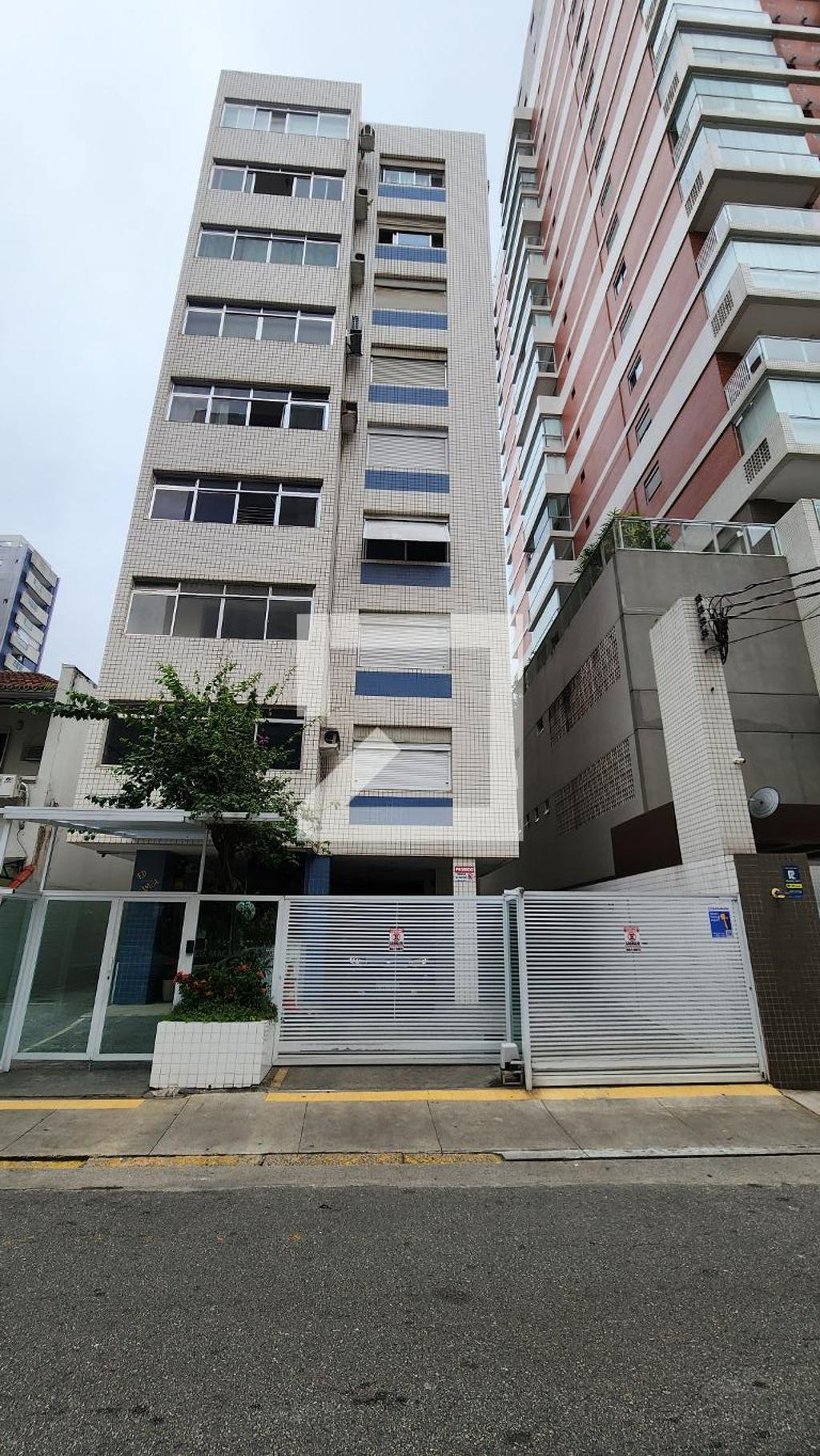 Fachada do Prédio Condomínio Macamba