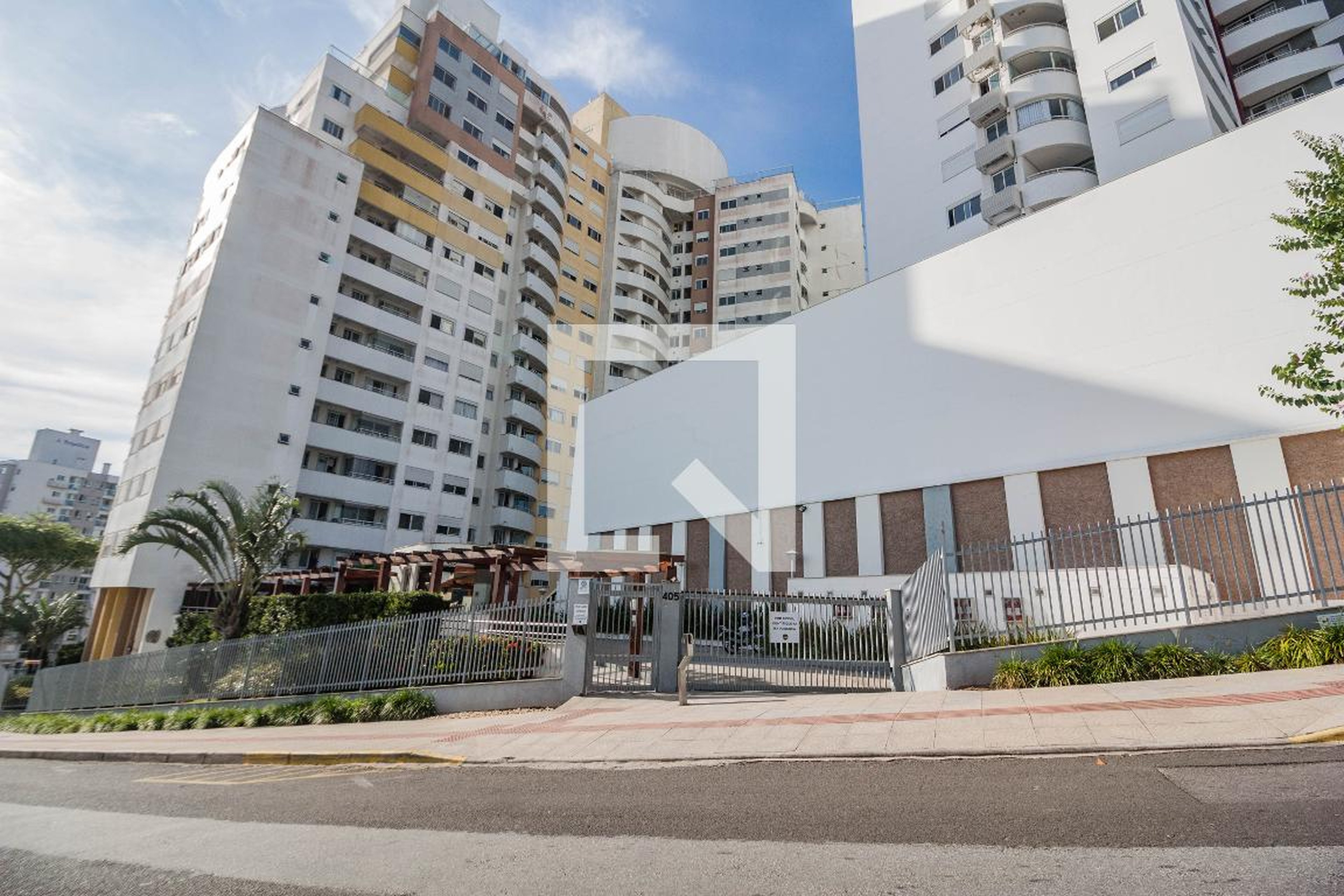 Fachada Condomínio Royal Mirage Residence