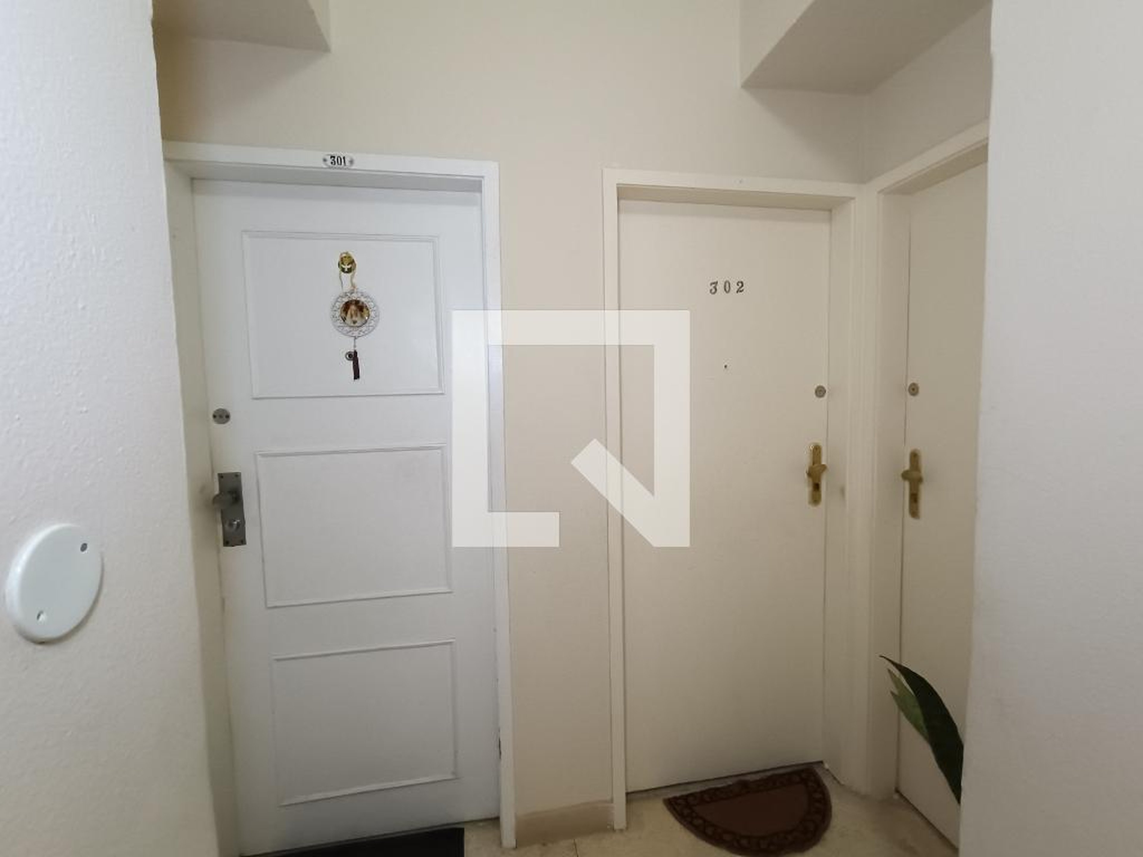 Hall - Place Cartier