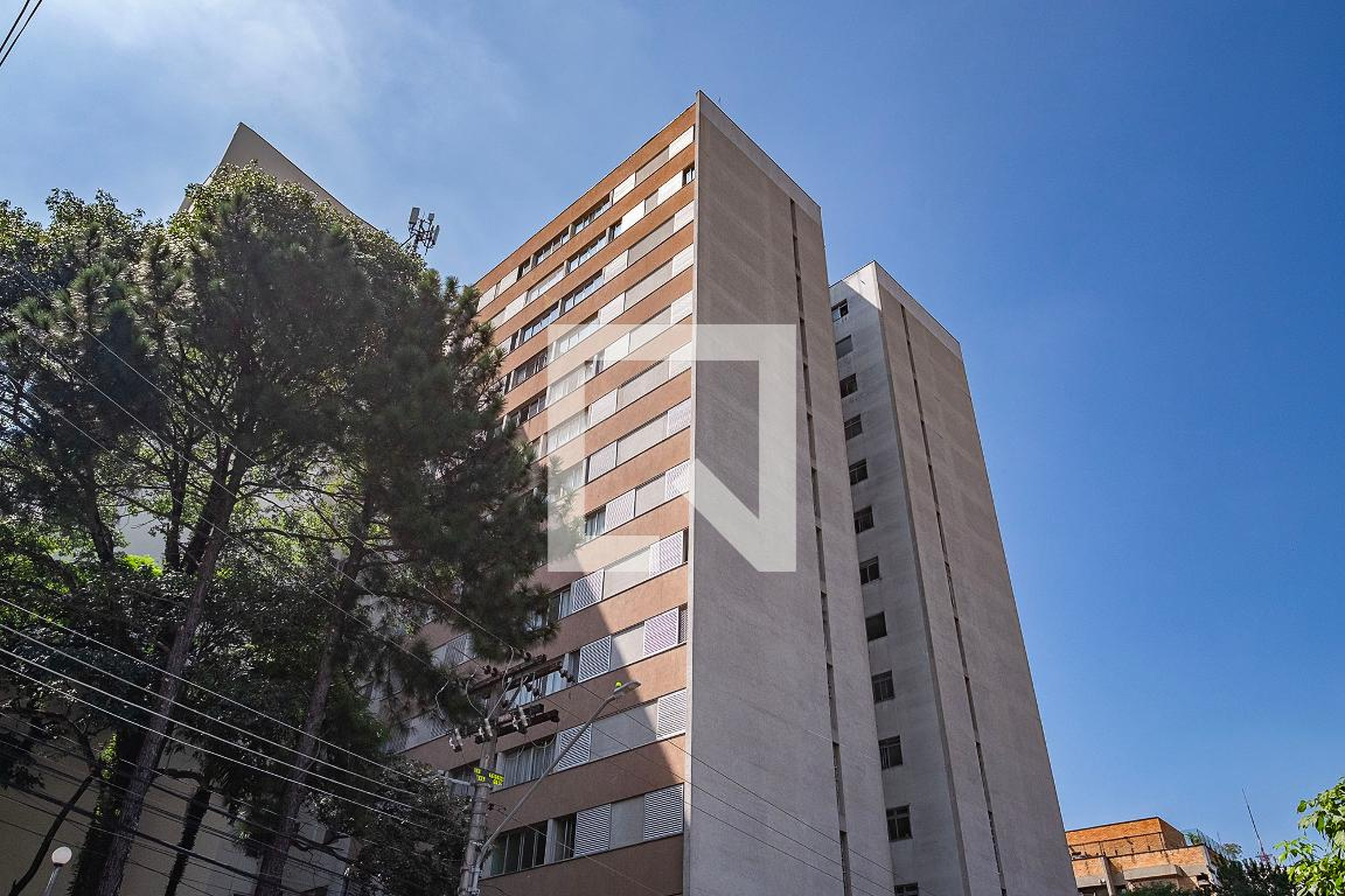 Fachada Condomínio em Rua Apinajés, 1986