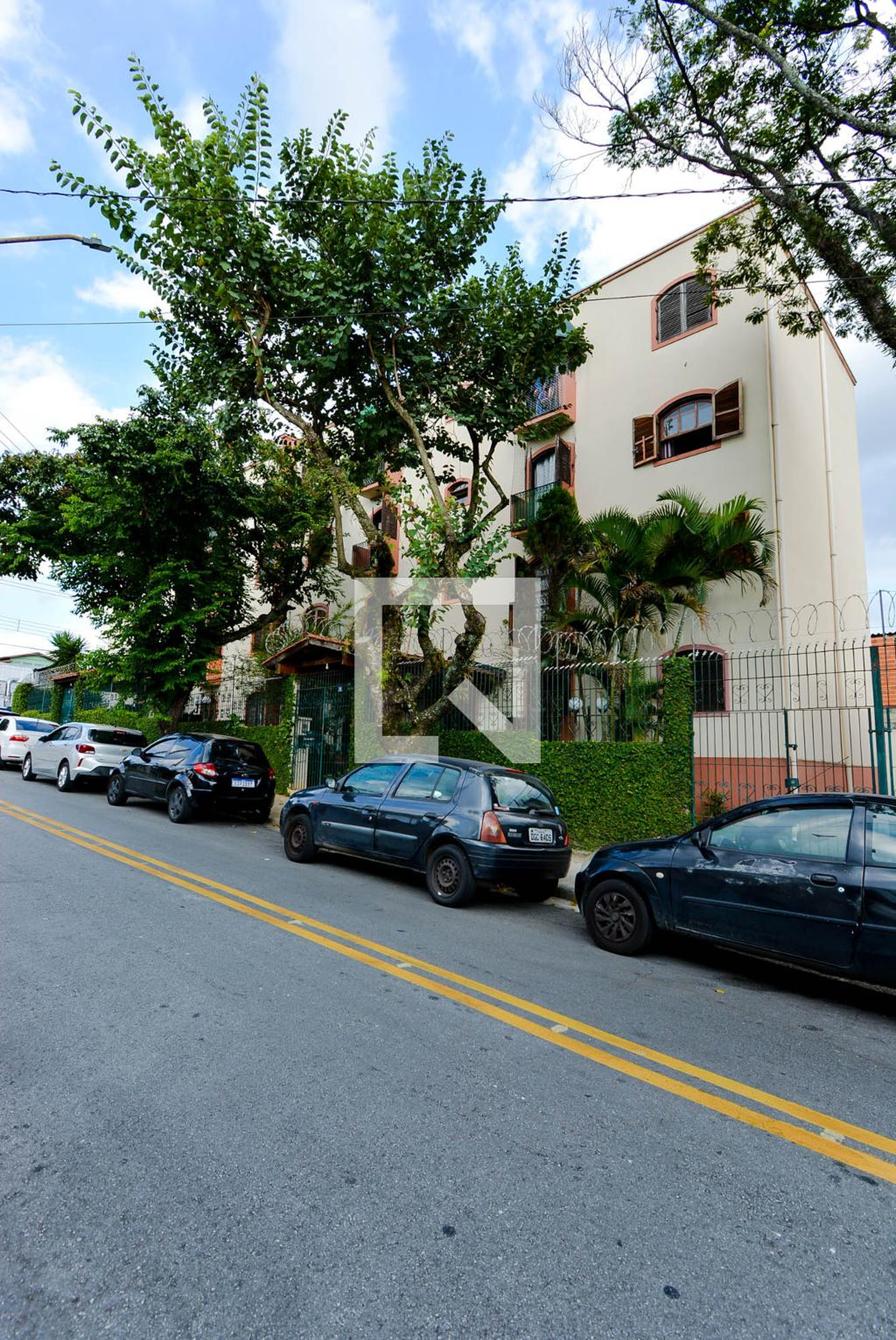 Fachada do Prédio Condomínio em Rua Doutor Domingos Paschoal Benedito Graciano, 33